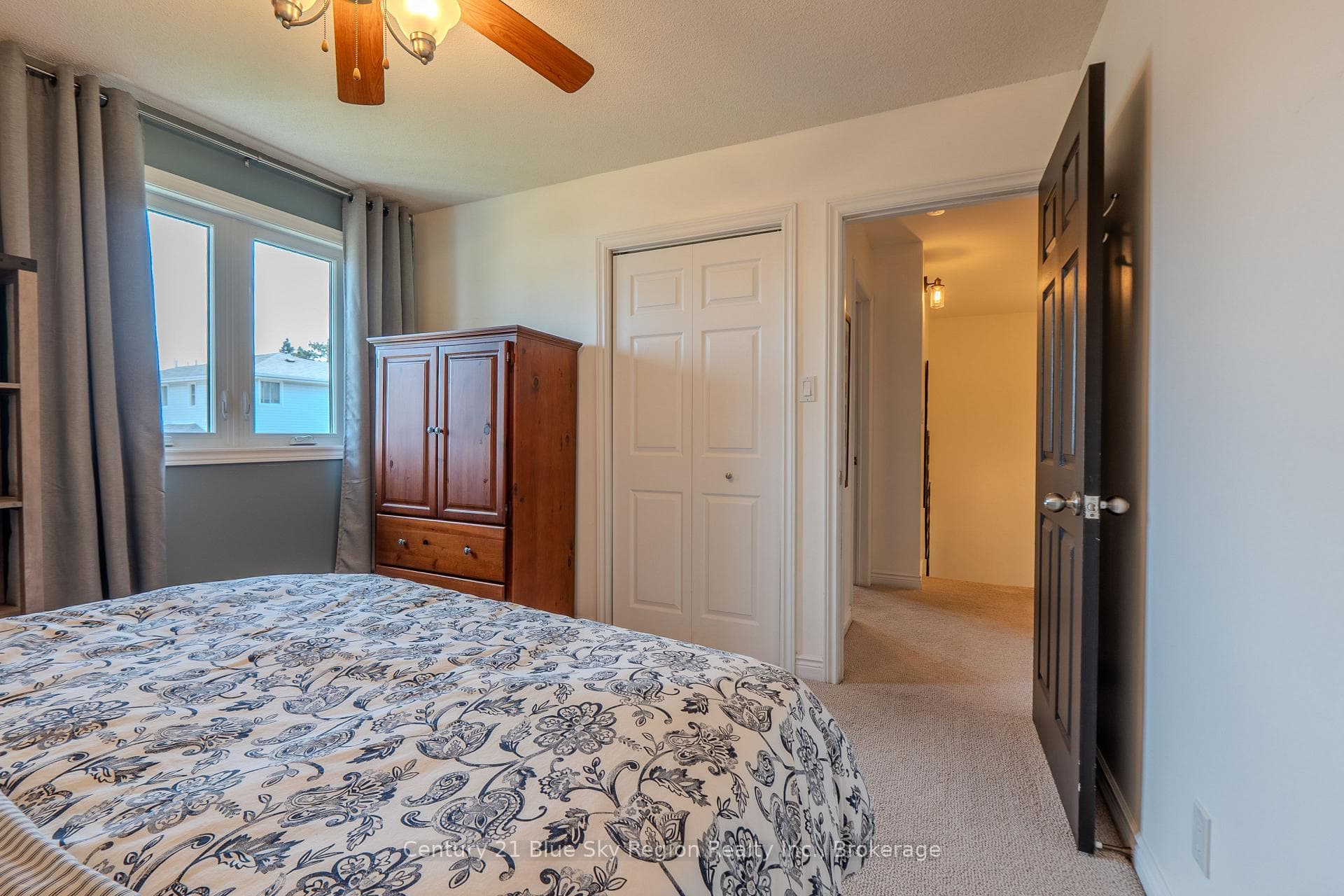 354 Elmwood Avenue photo 31