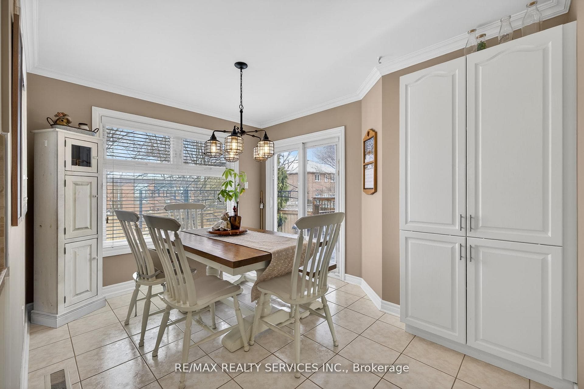 64 Gardenia Way photo 14