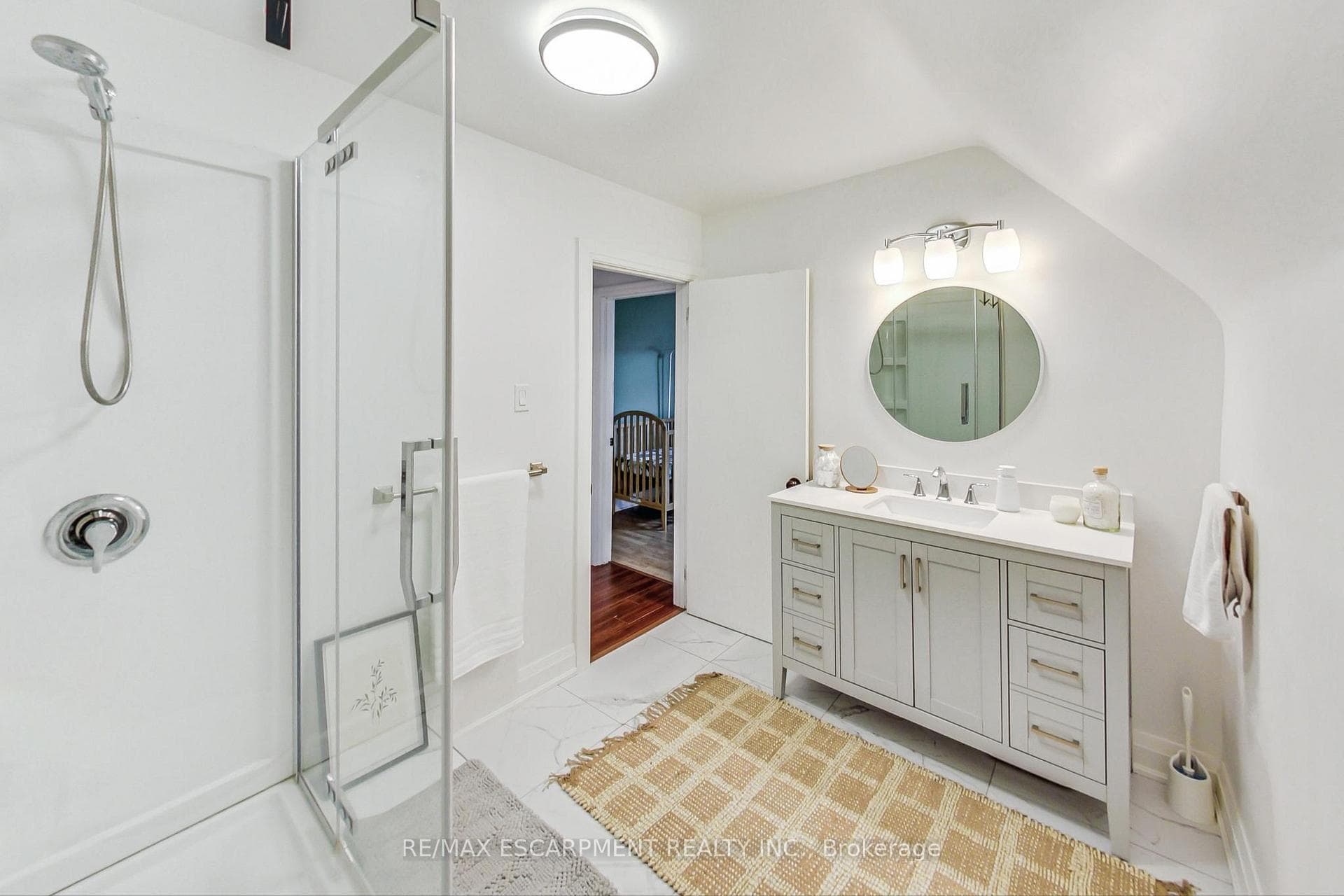 138 Adair Avenue photo 23