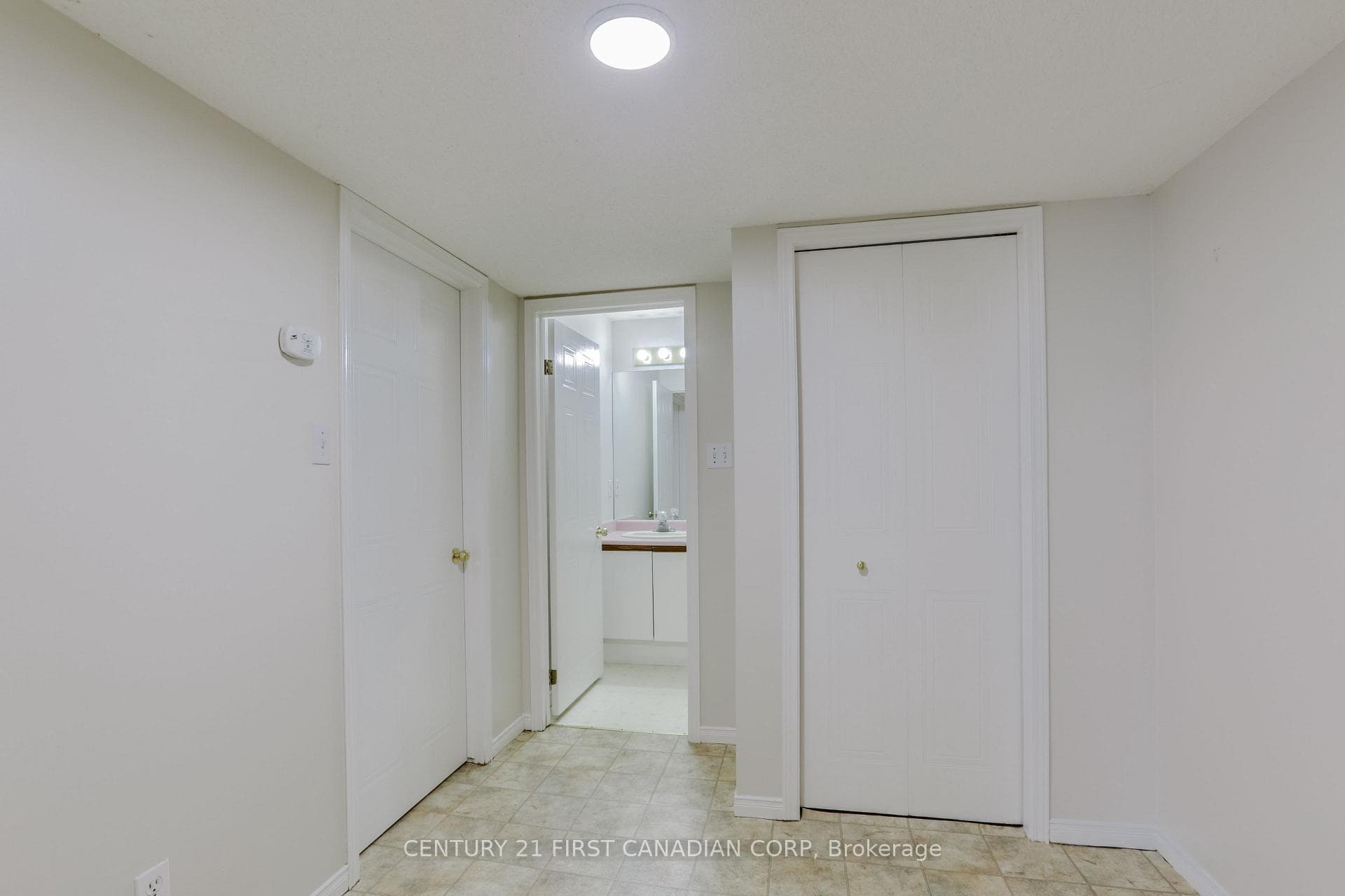 604 Talltree Crescent photo 35