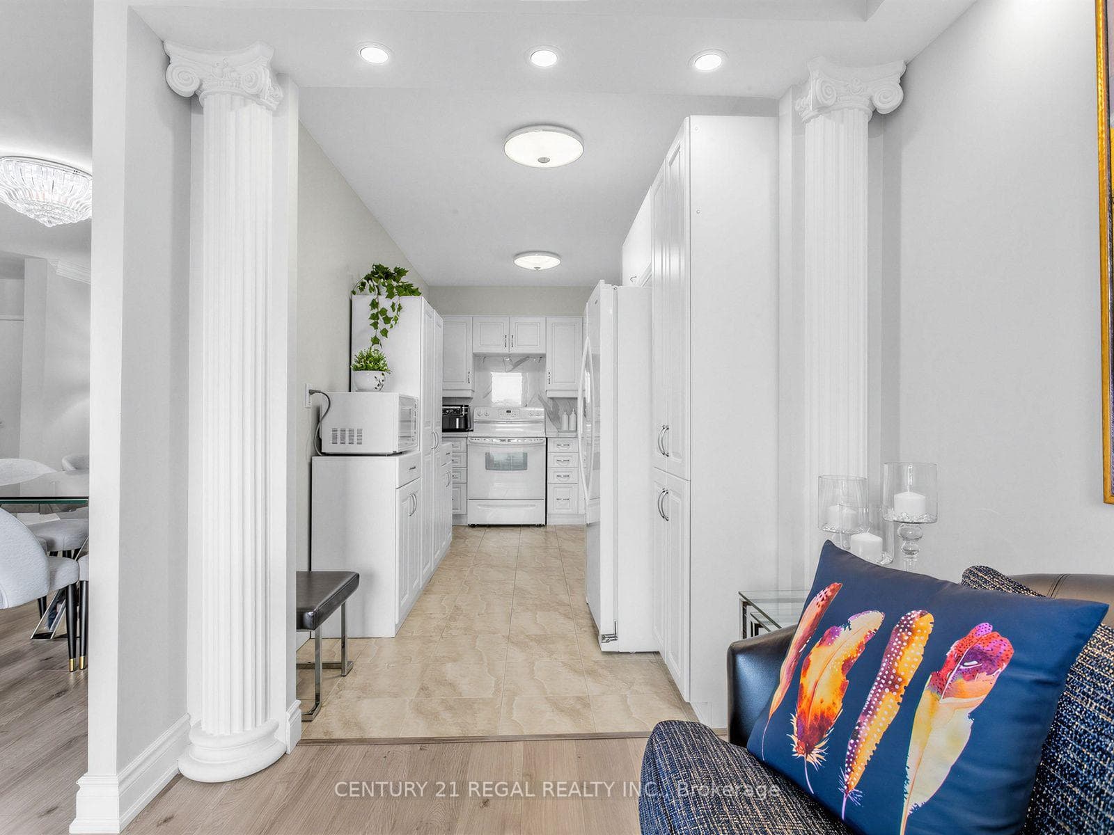 40 Baif Boulevard Unit 803 photo 12