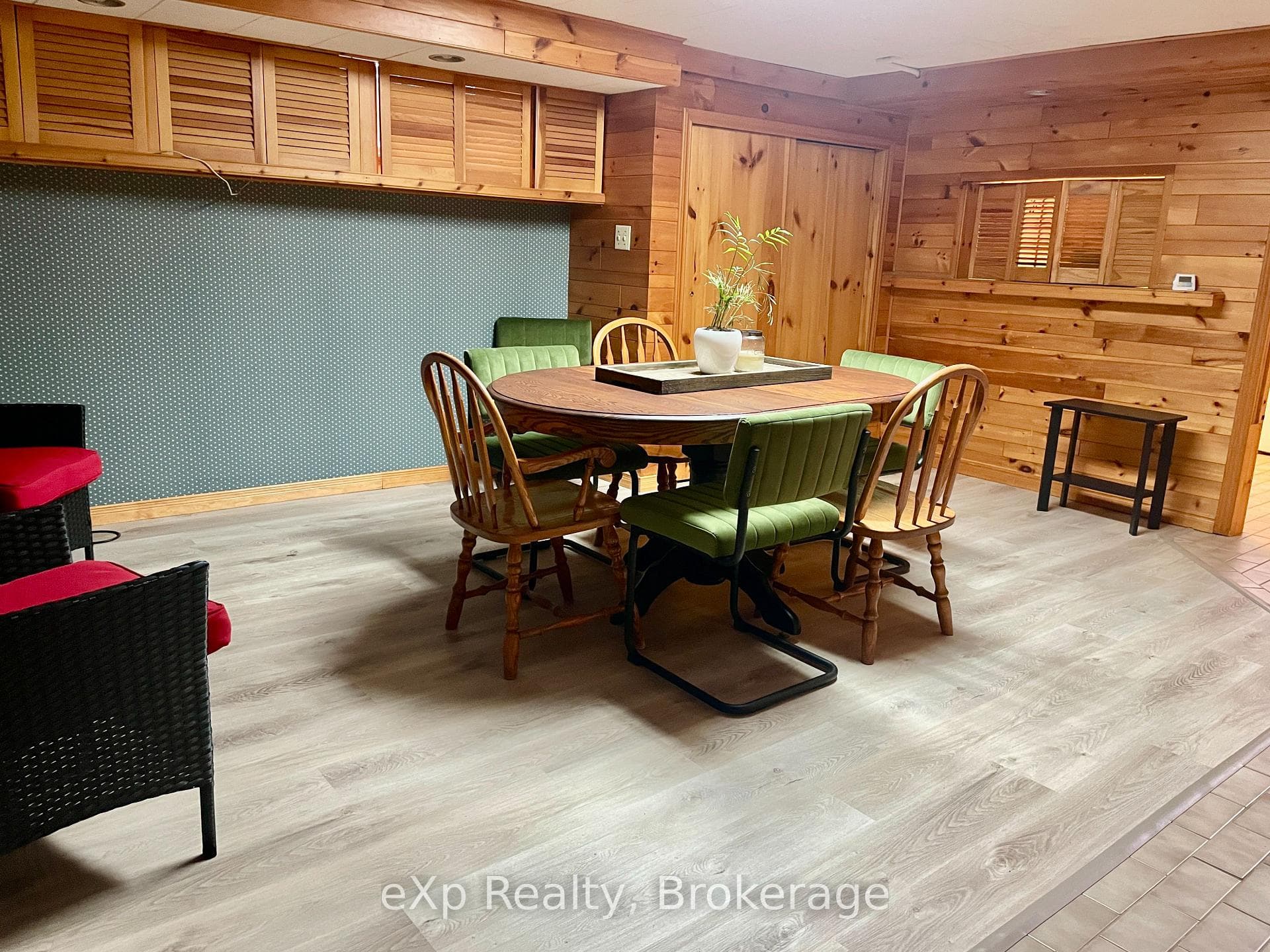108 Hinks Street photo 19