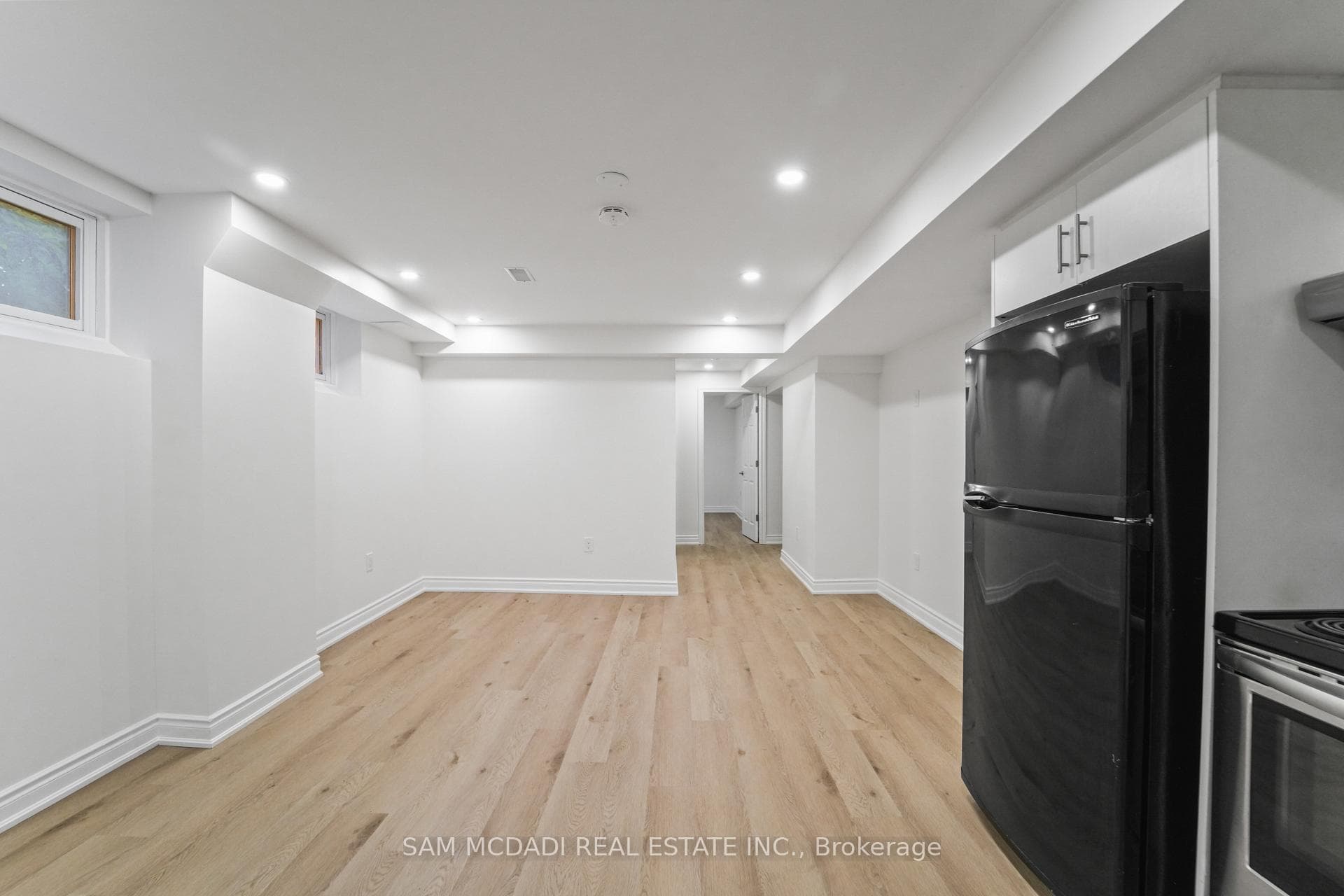 1821 Christopher Road photo 9