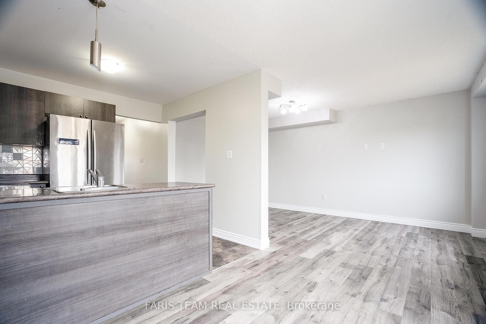 41 Madelaine Drive Unit 3 photo 9