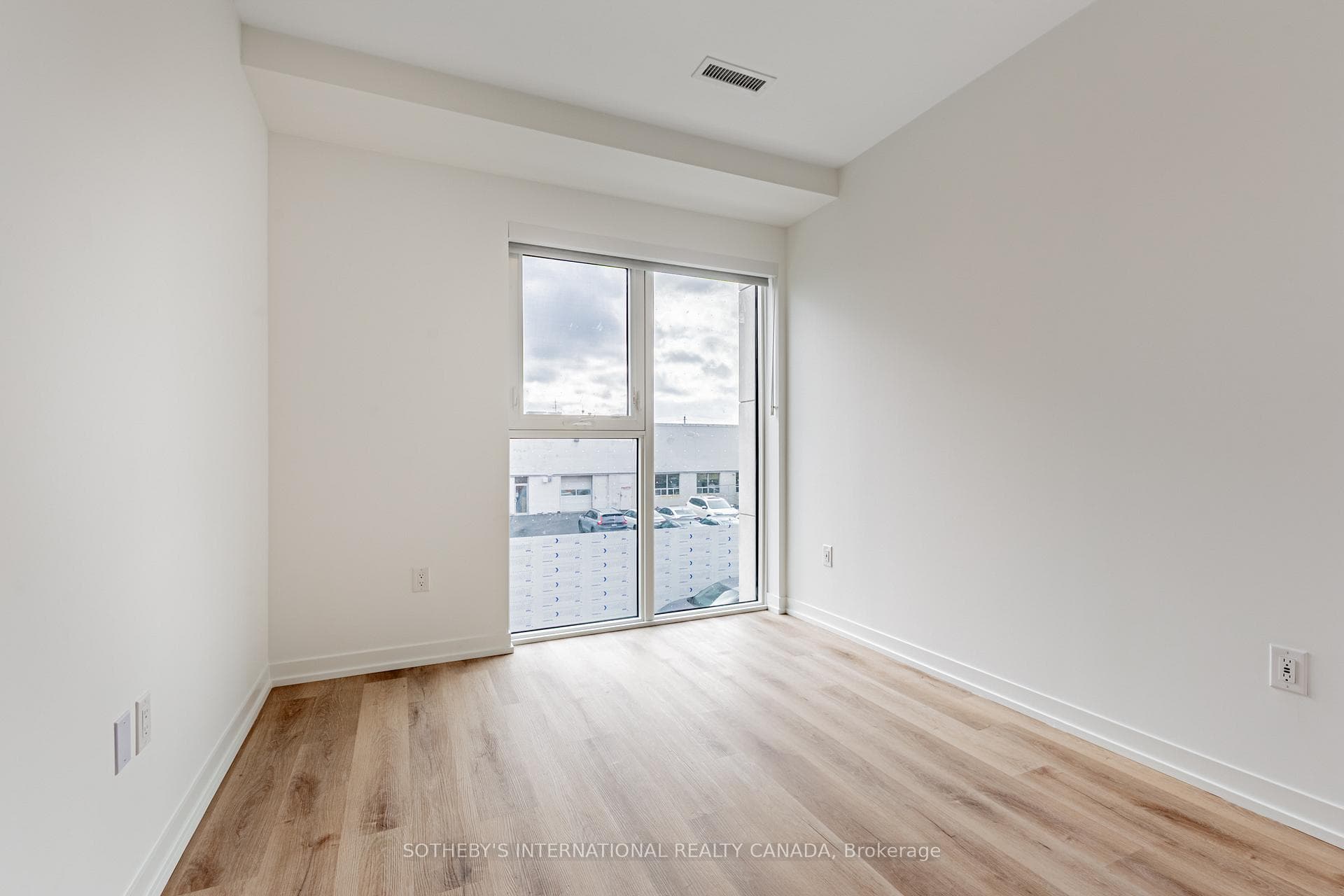 5 York Garden Way Unit TH#101 photo 15