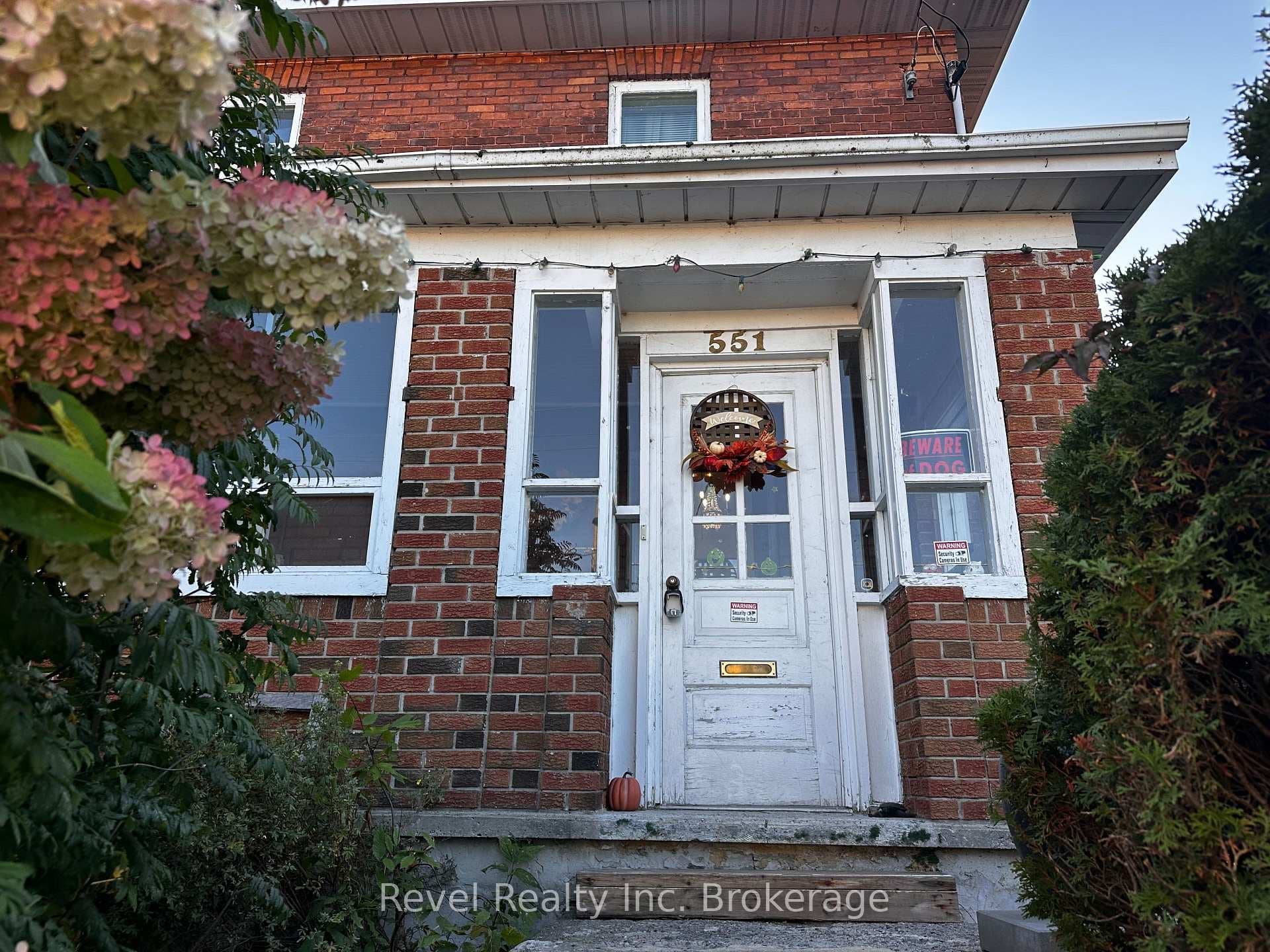 551 First Avenue photo 2