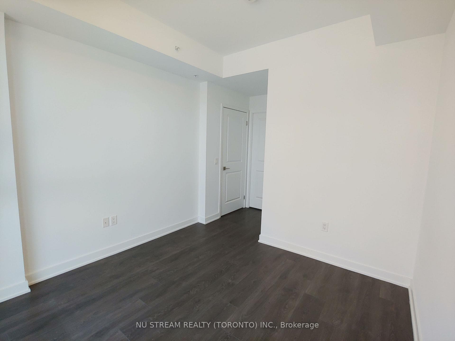 85 Oneida Crescent Unit 706 photo 6