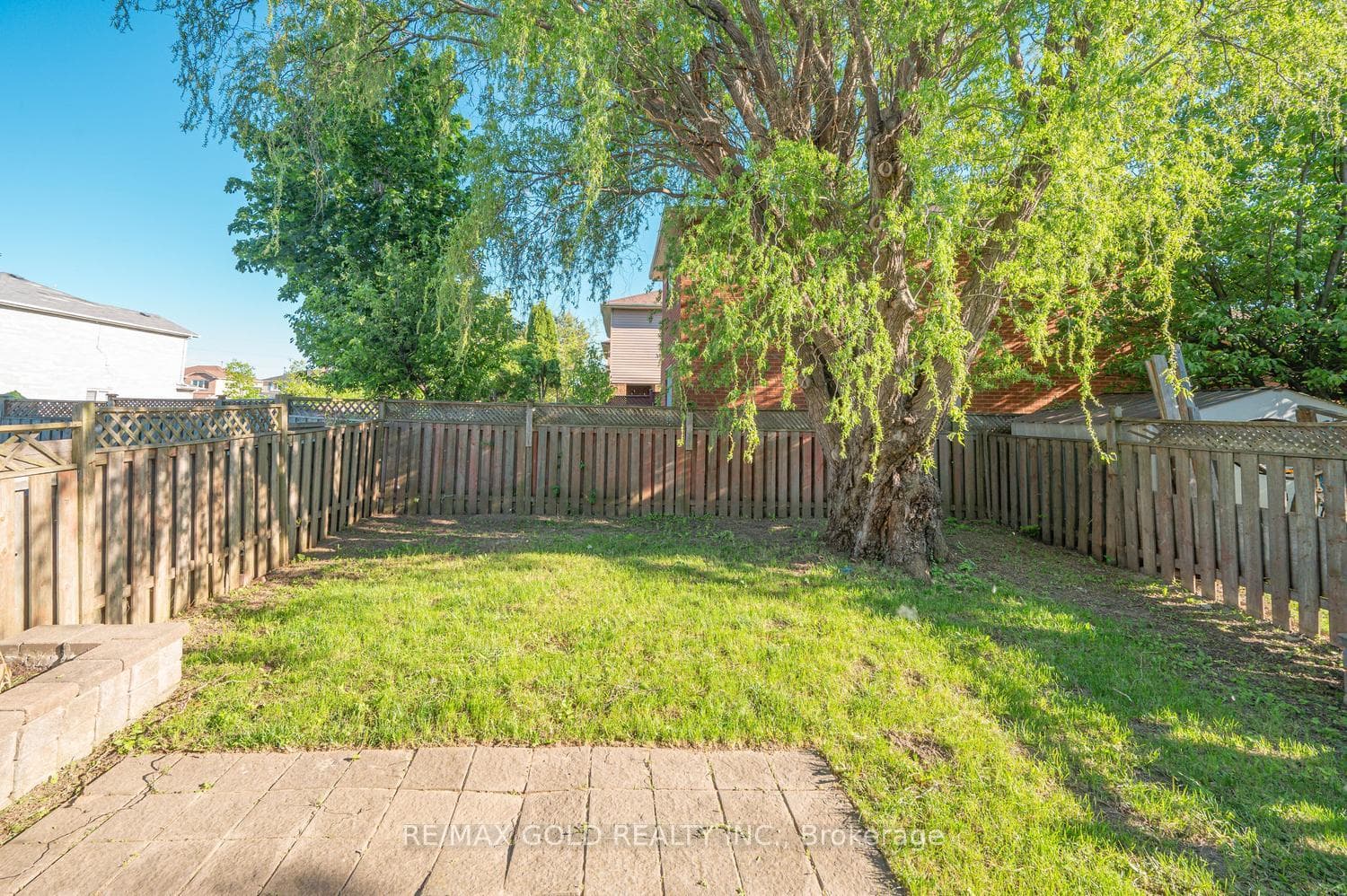 5 Ravenswood Drive photo 36