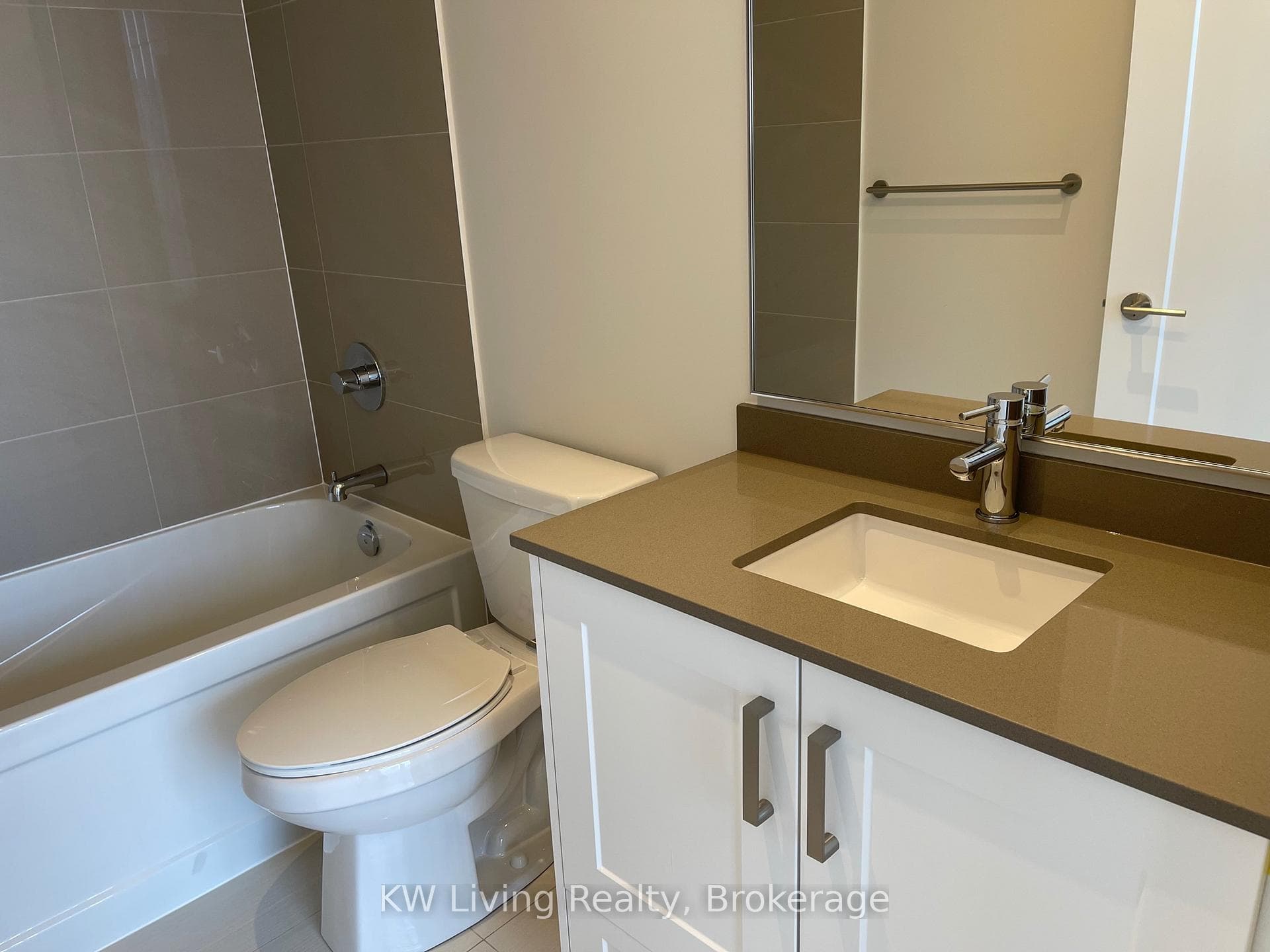 99 John Street Unit 3204 photo 19