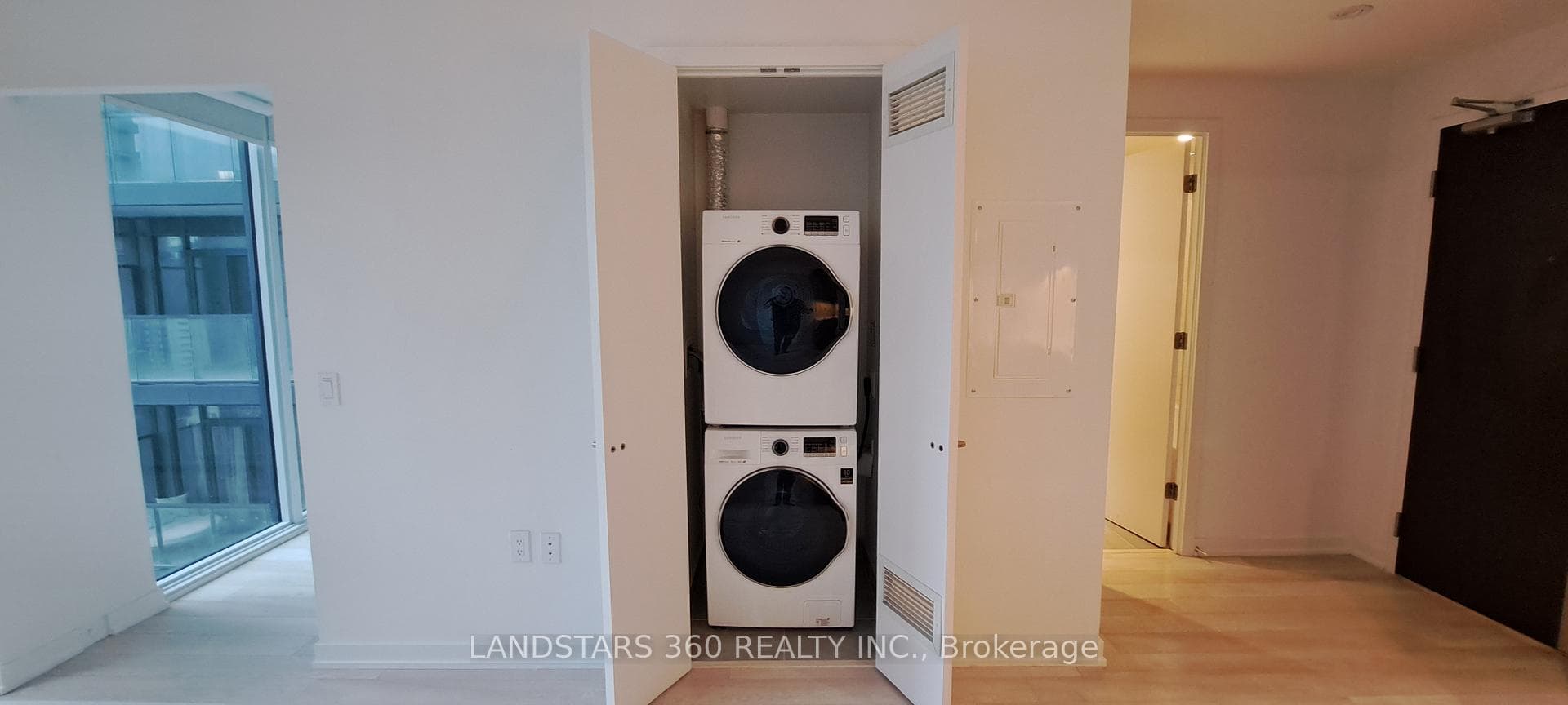 Ensuite laundry