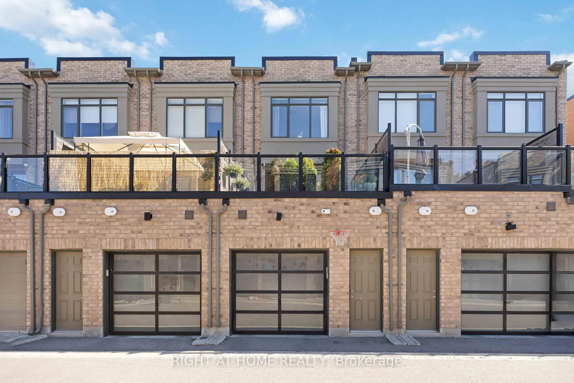 50 Troon Avenue photo 25