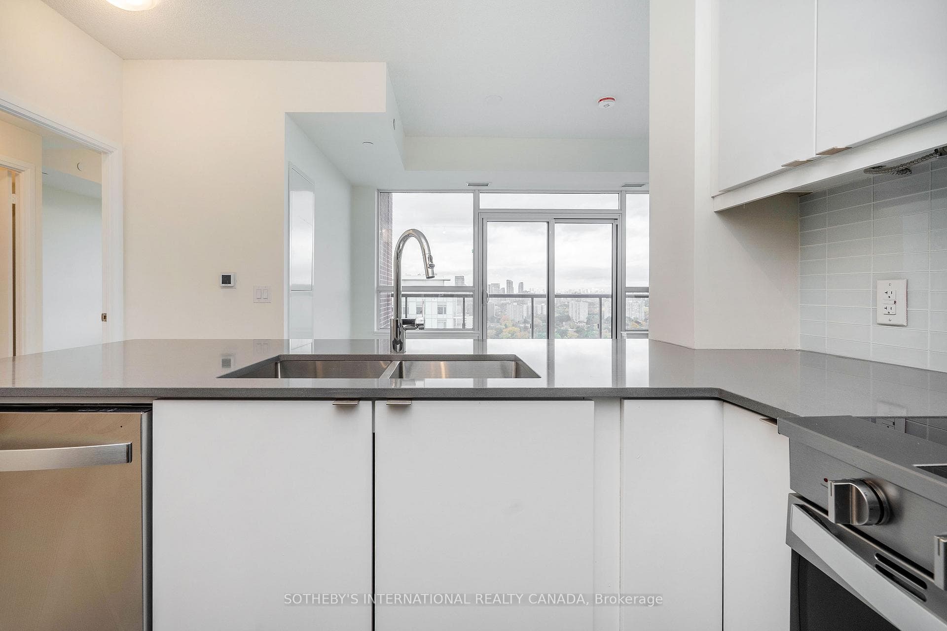 3260 Sheppard Avenue Unit 2102 photo 7