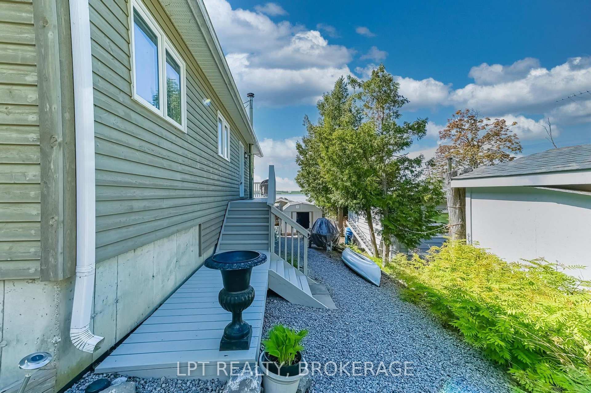 362 7th Line Road Unit 106 photo 32