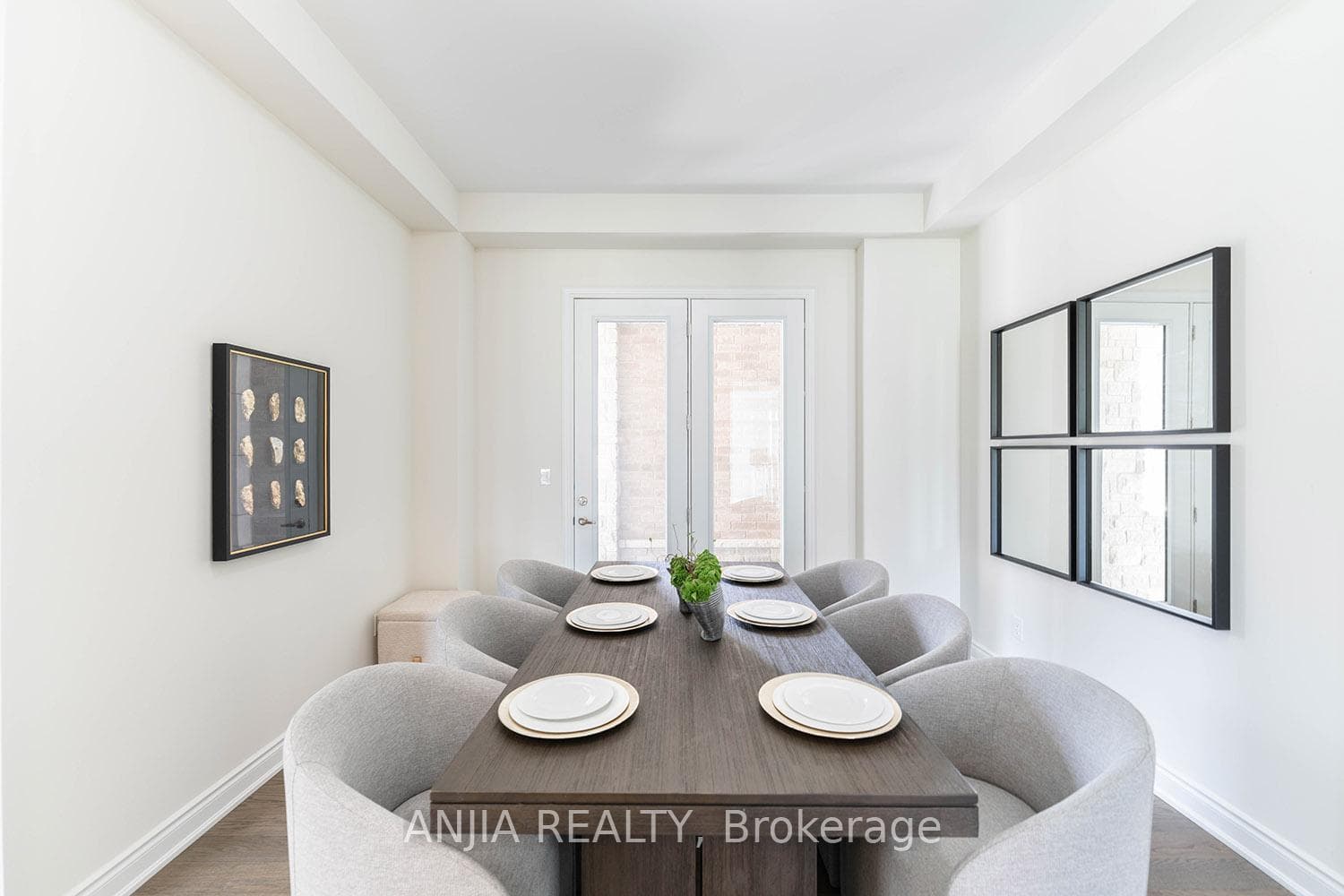 21 Joiner Circle photo 17