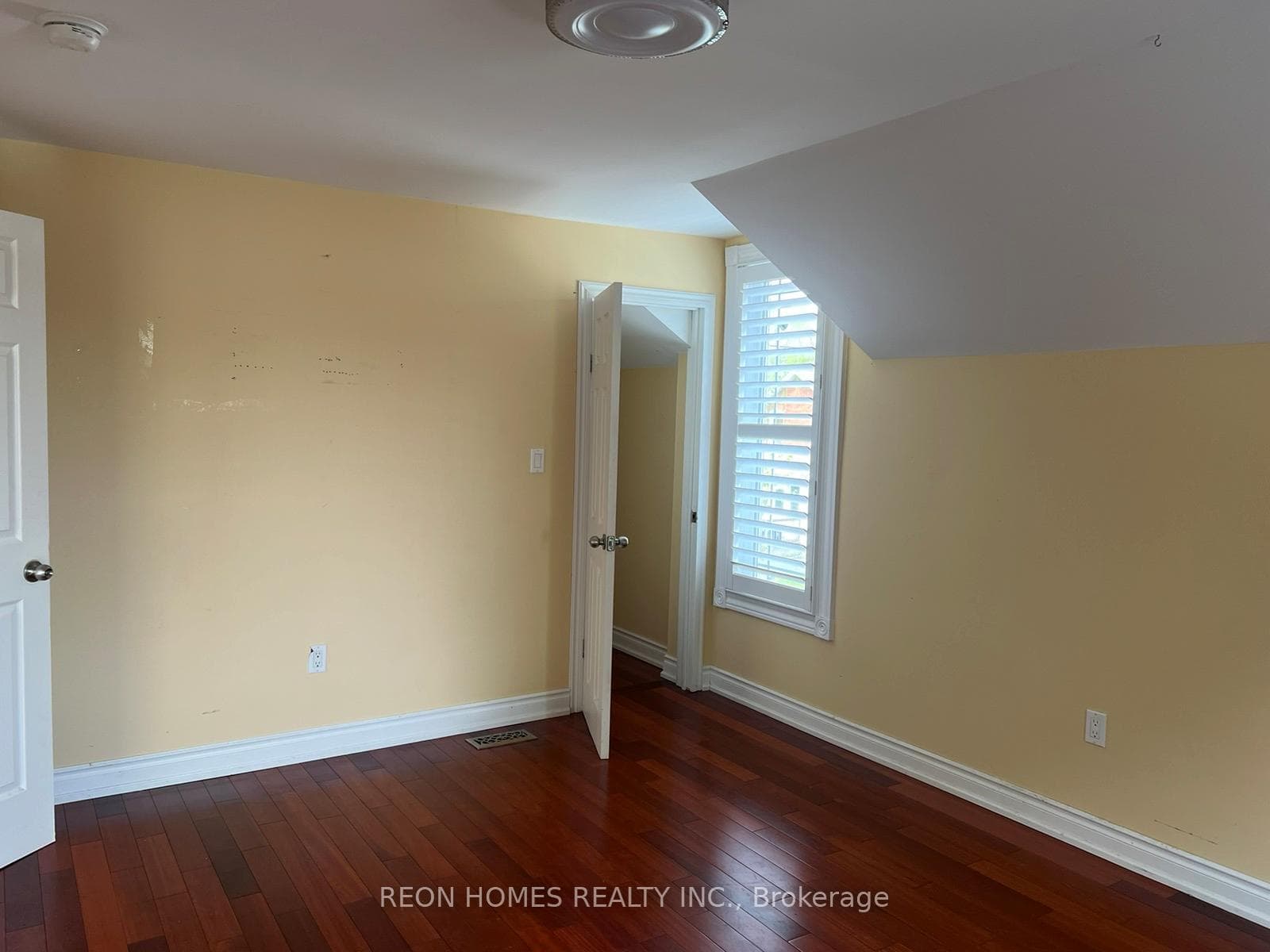 17 Royal Street Unit (Upper) photo 8