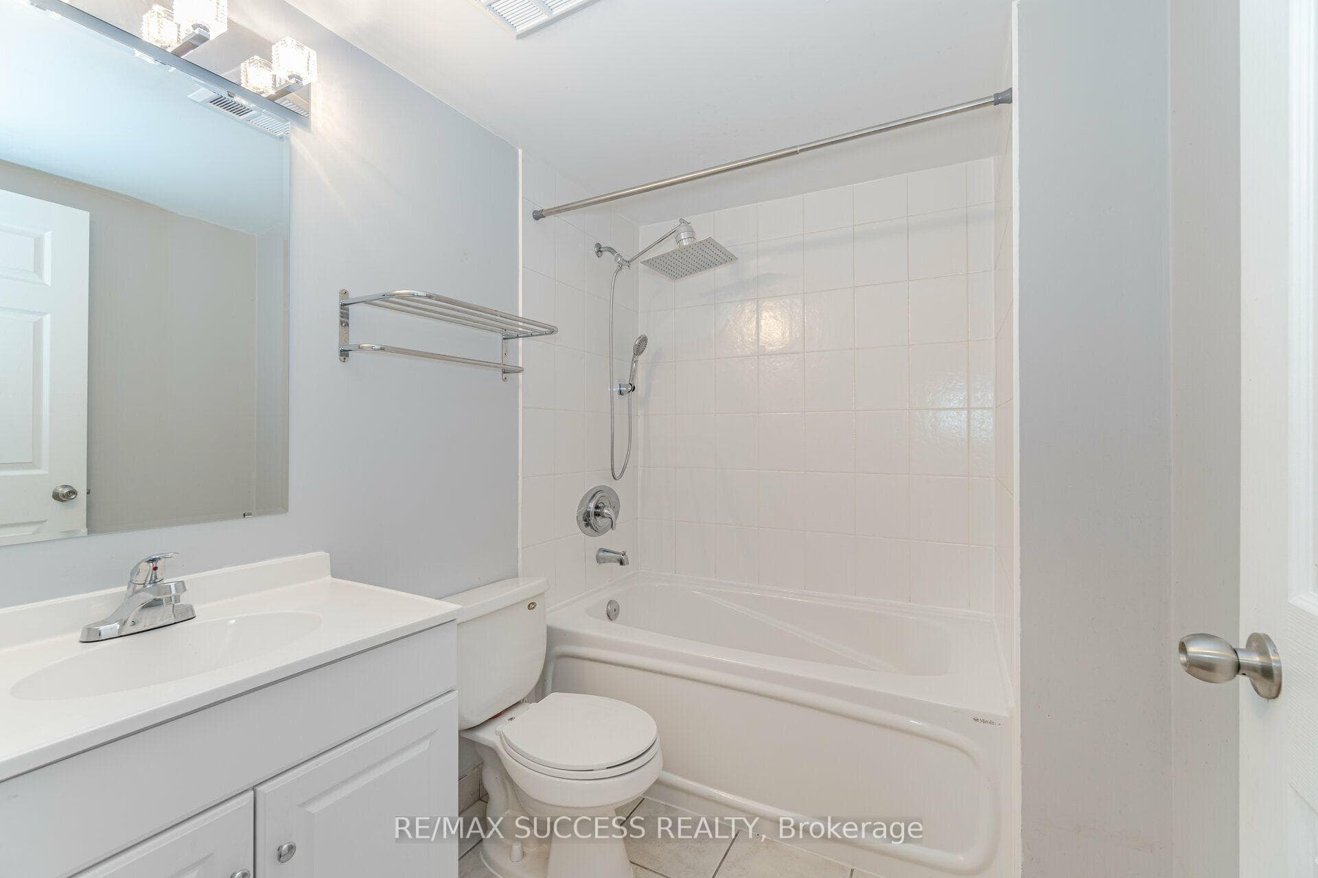 11 Michael Power Place Unit PH14 photo 14