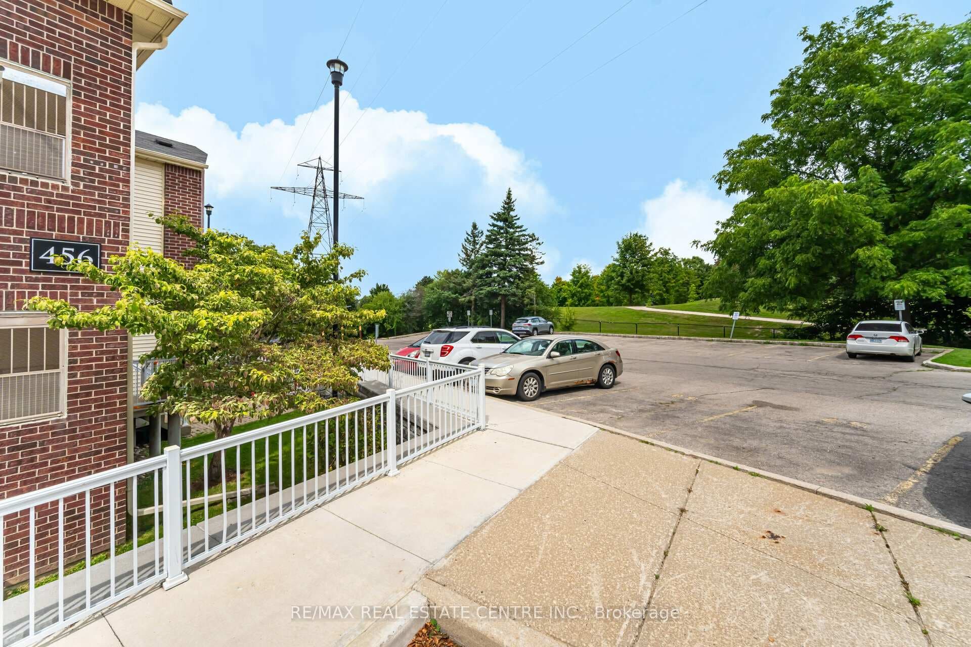456 Janefield Avenue Unit 216 photo 37