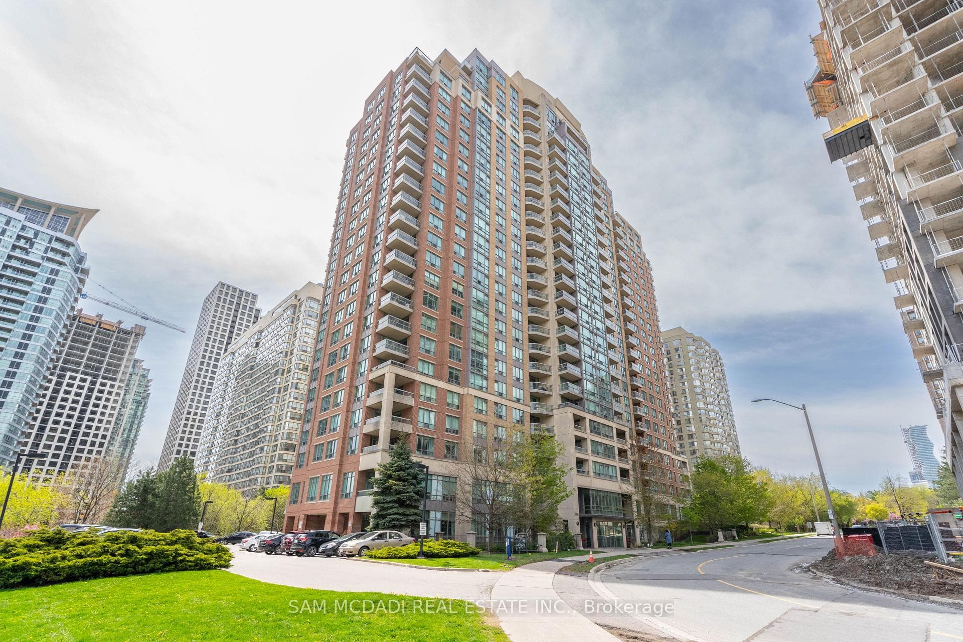 156 Enfield Place Unit 1709 photo 1