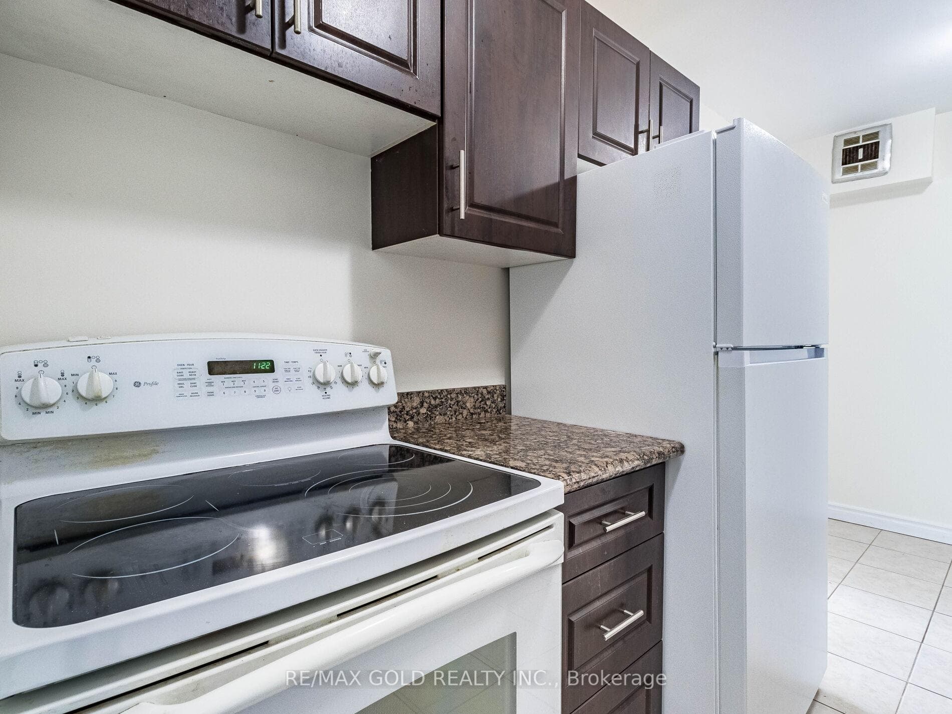 345 Driftwood Avenue Unit 407 photo 19