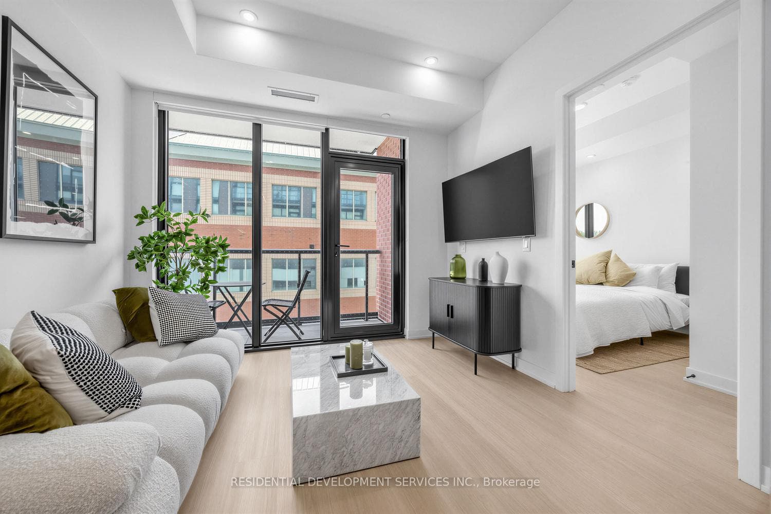 699 Sheppard Avenue Unit 226 photo 14