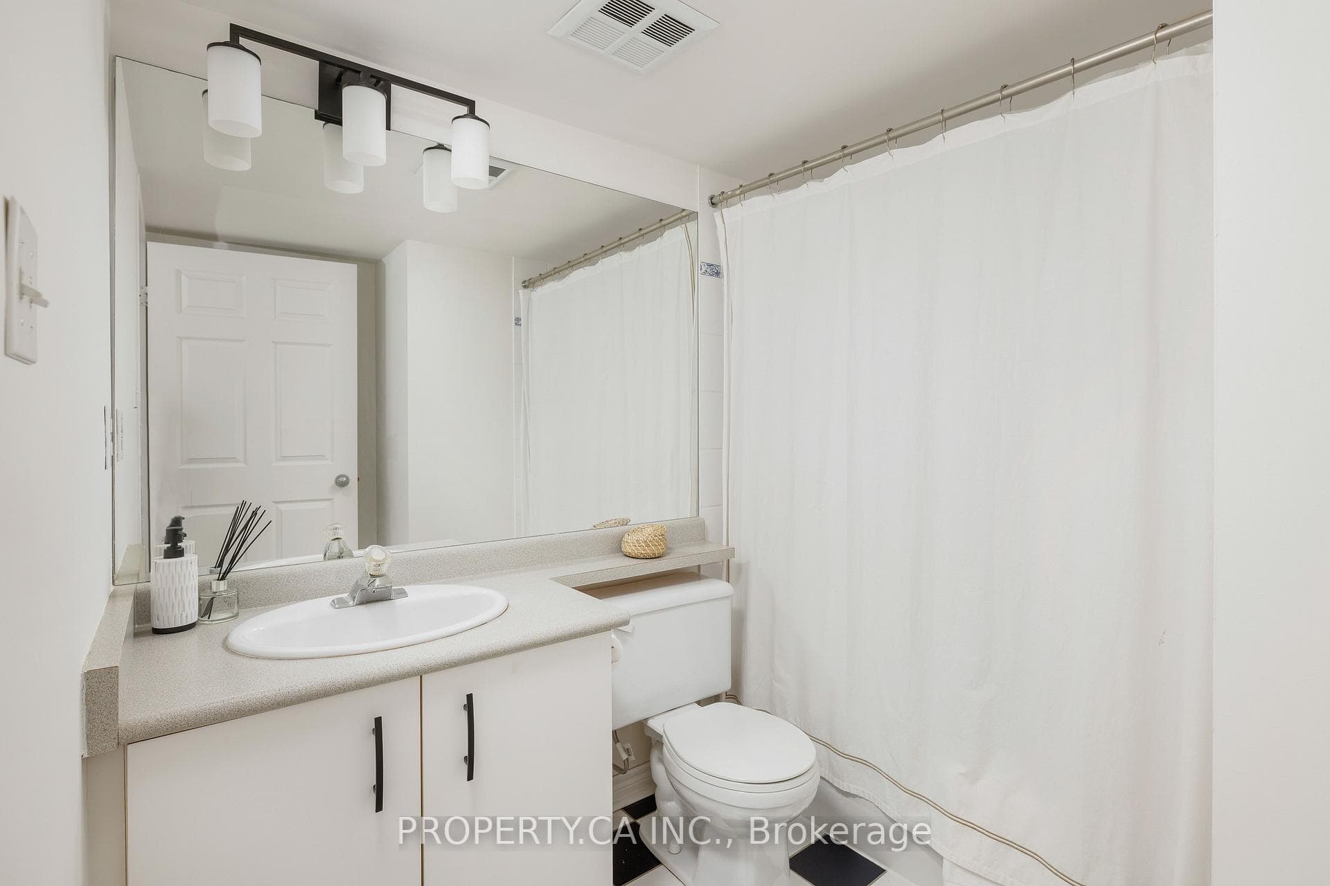 70 Mill Street Unit #Ph06 photo 29