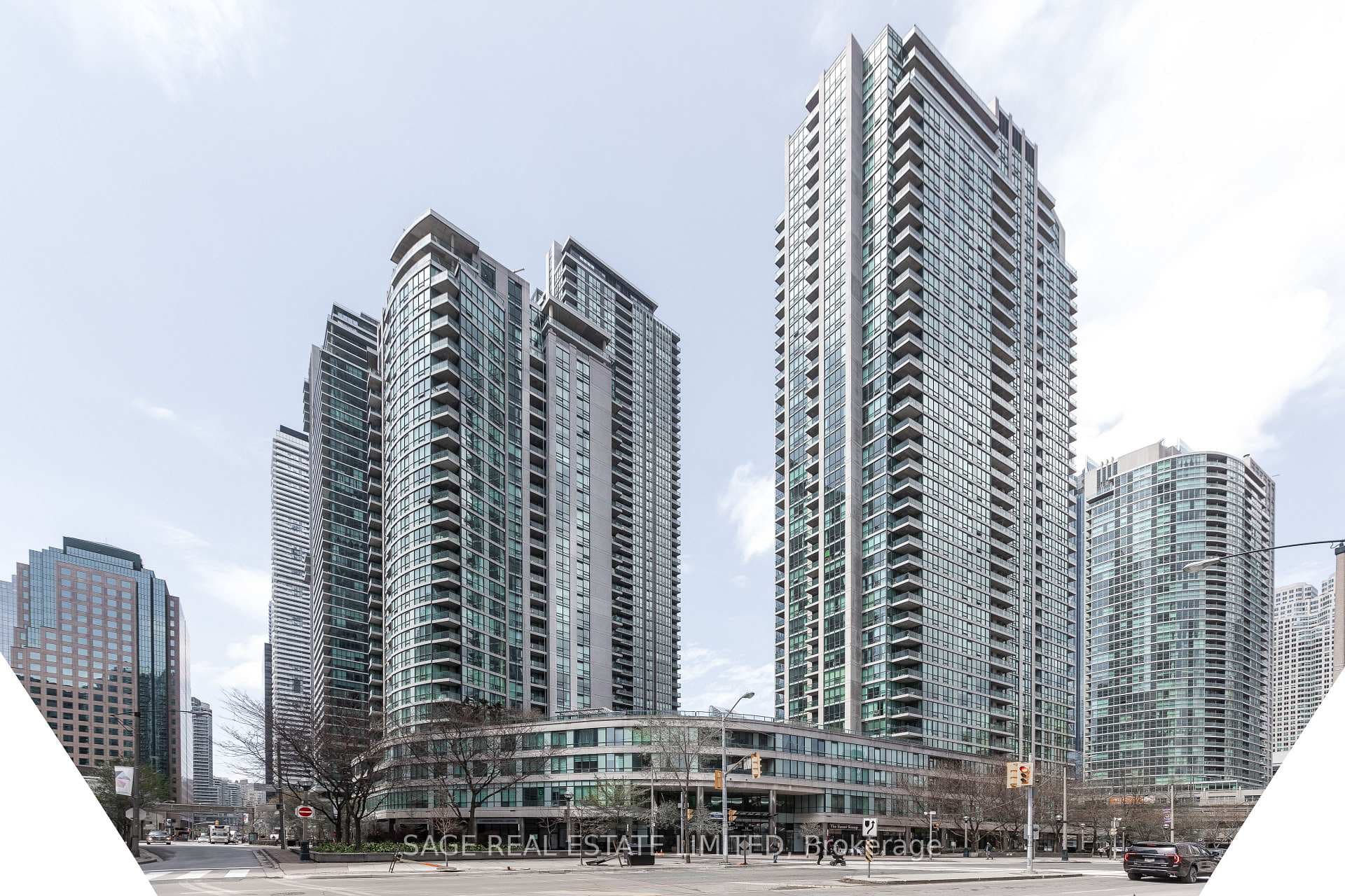16 Yonge Street Unit 2711 photo 40