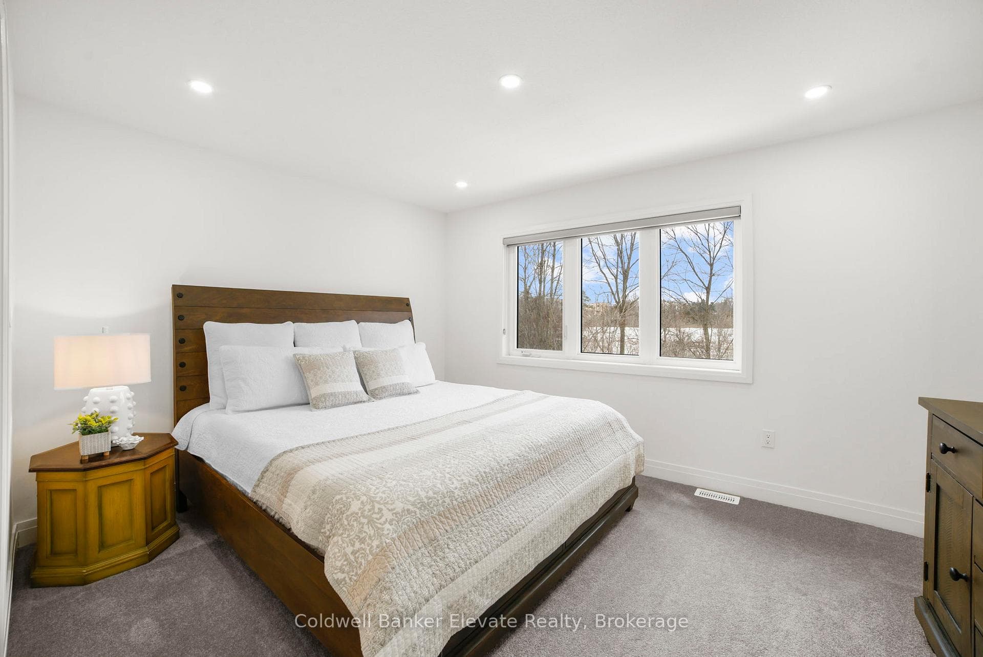 42 Windtree Way photo 11