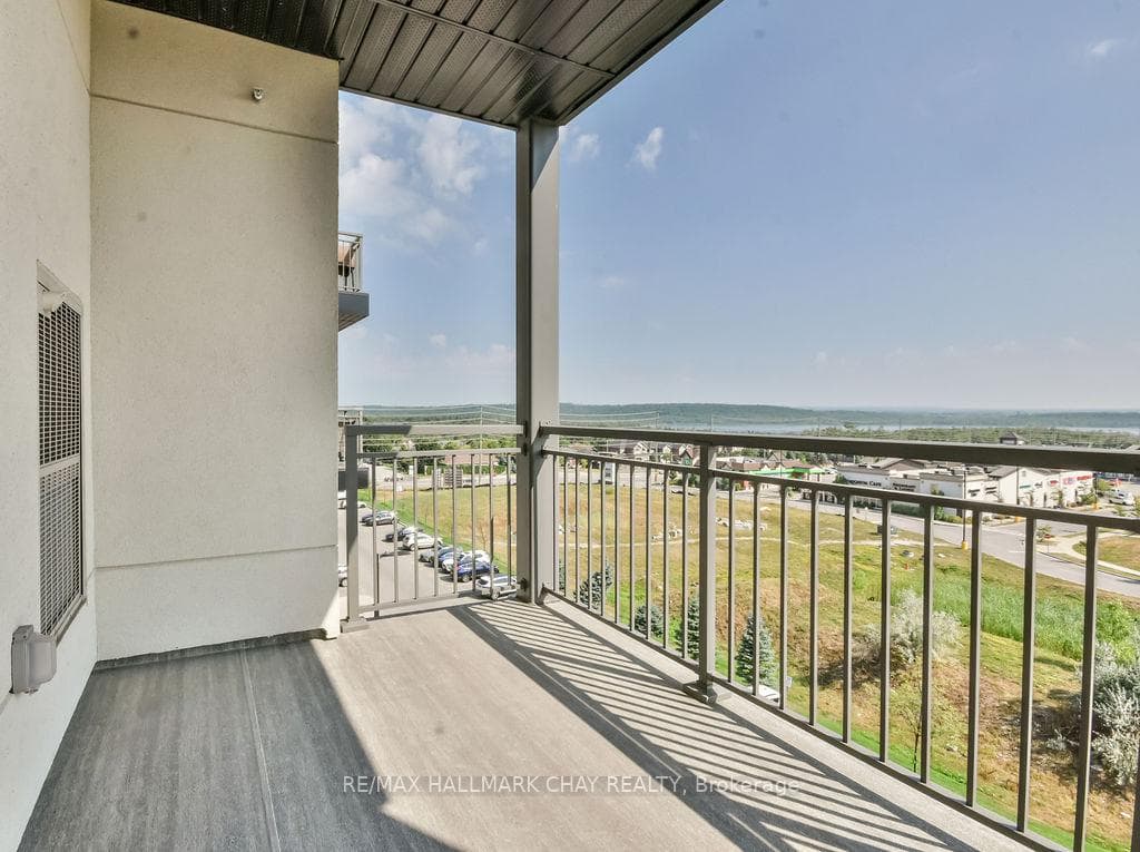 299 Cundles Road Unit 507 photo 26