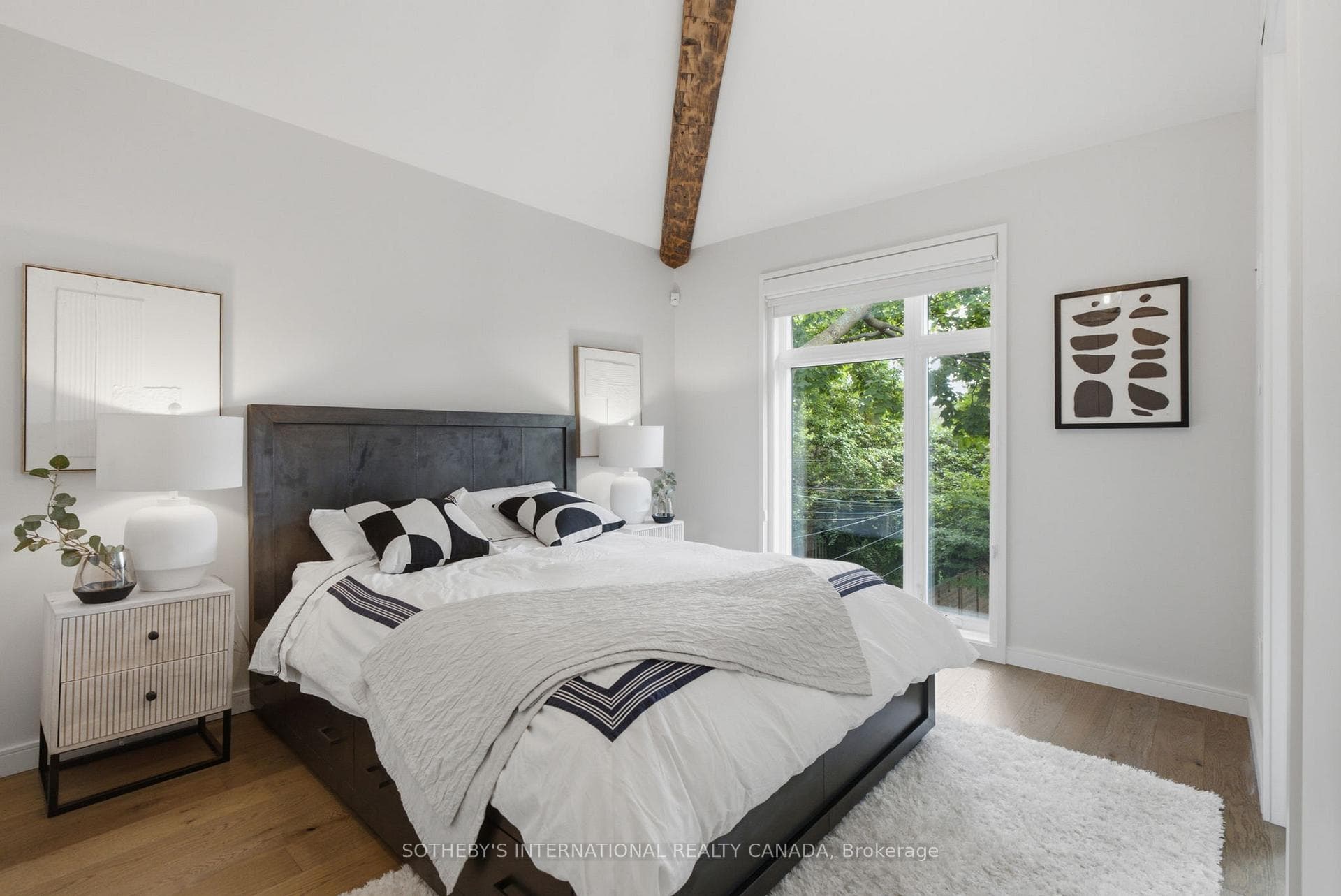 32 Eaton Avenue photo 25
