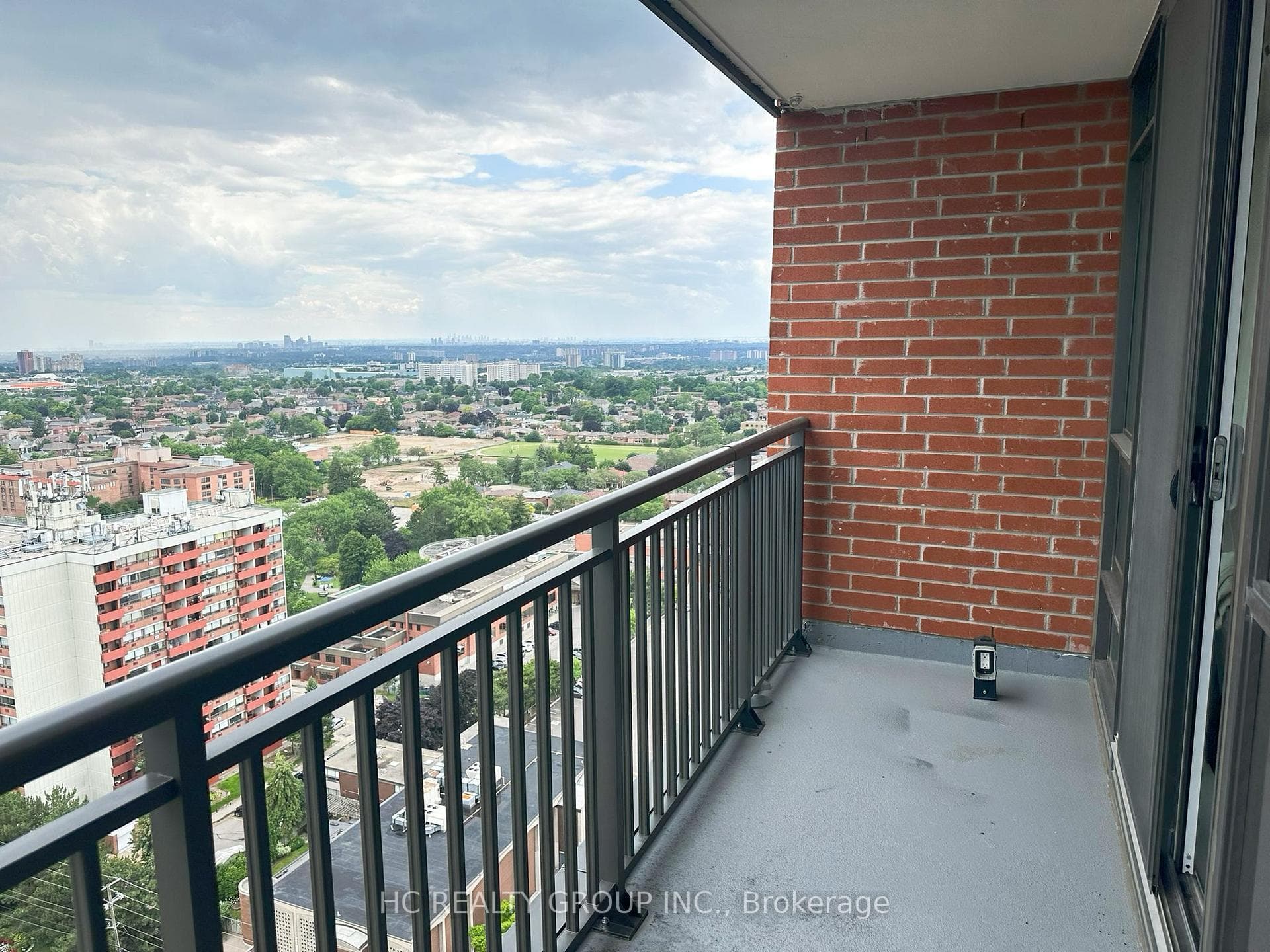 830 Lawrence Avenue Unit 2309 photo 21