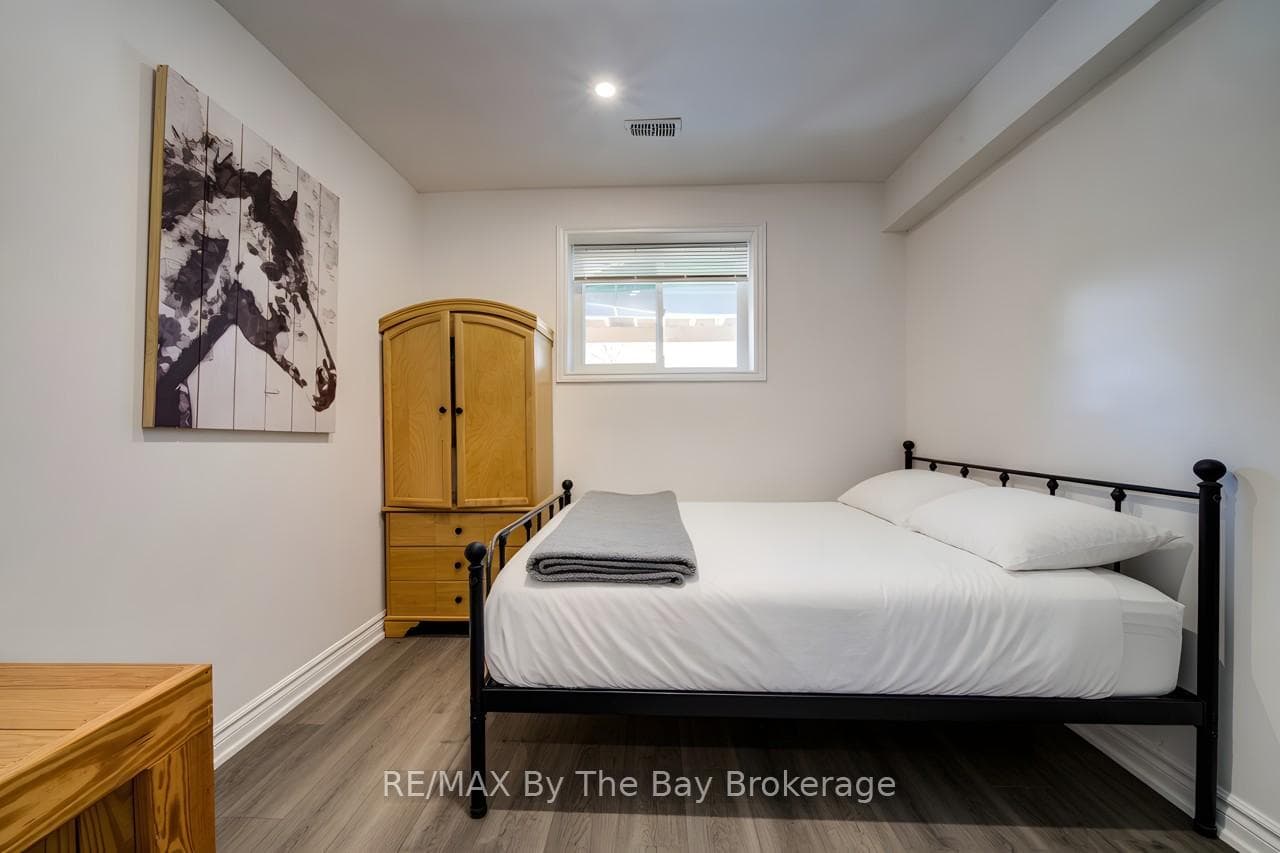 100 ALLEGRA Drive photo 40
