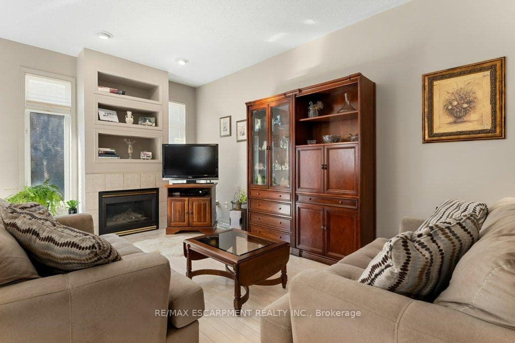 68 Morrison Crescent photo 16
