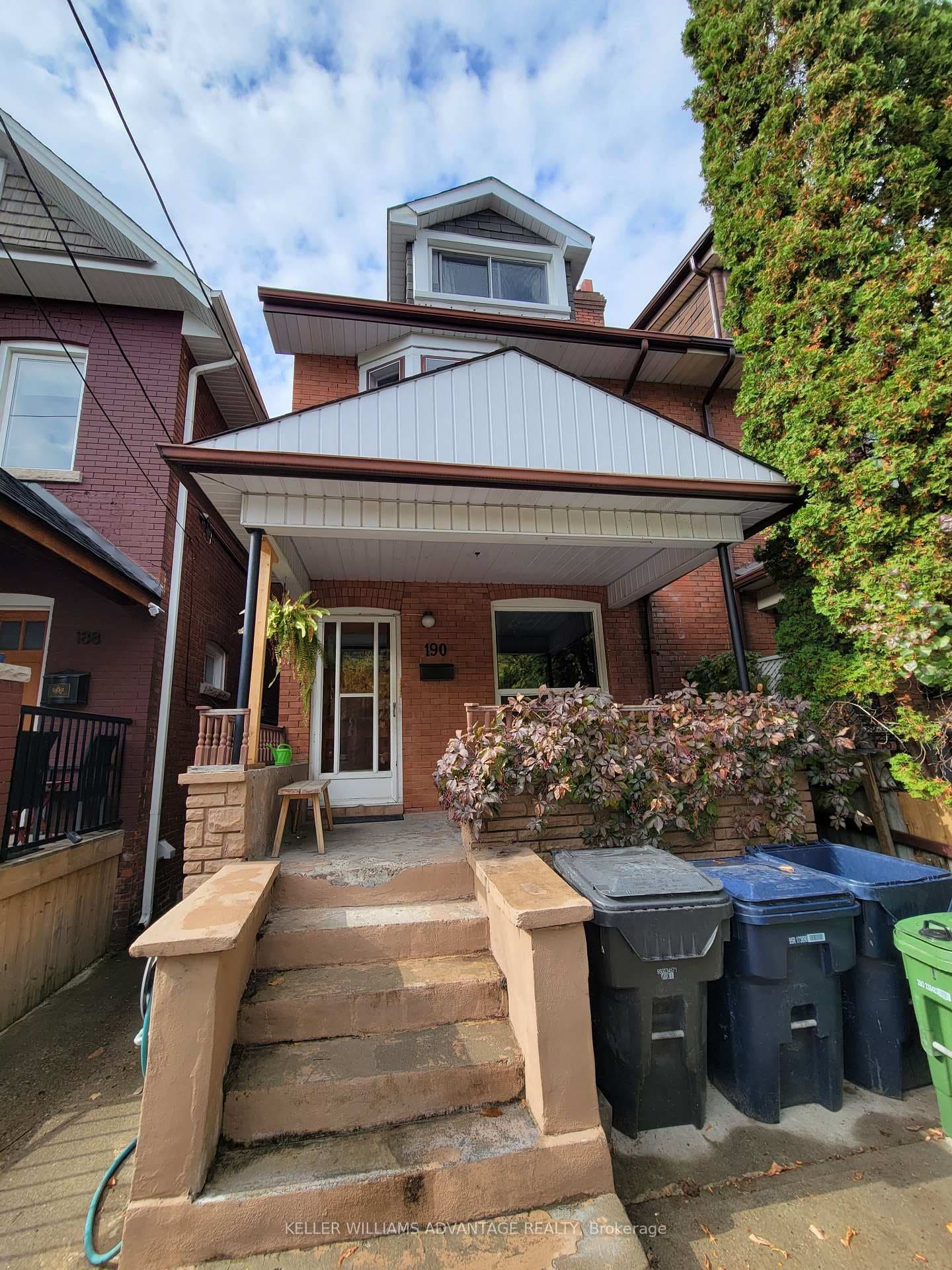190 Lauder Avenue Unit Main photo 2