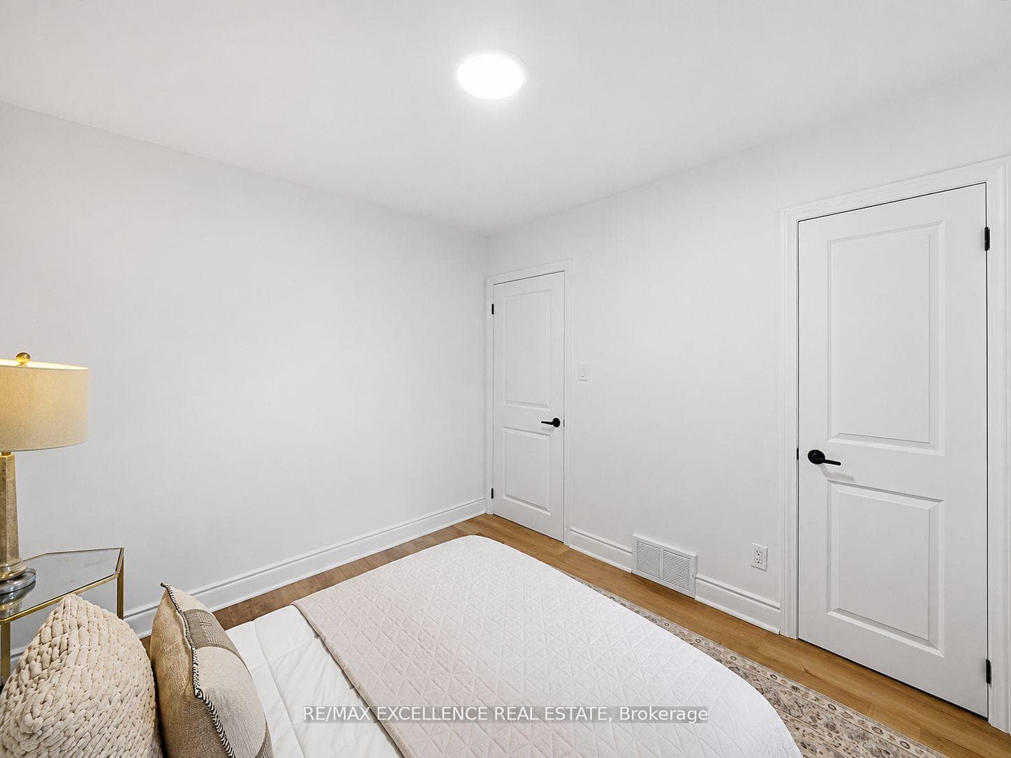 627 Upper Sherman Avenue photo 12
