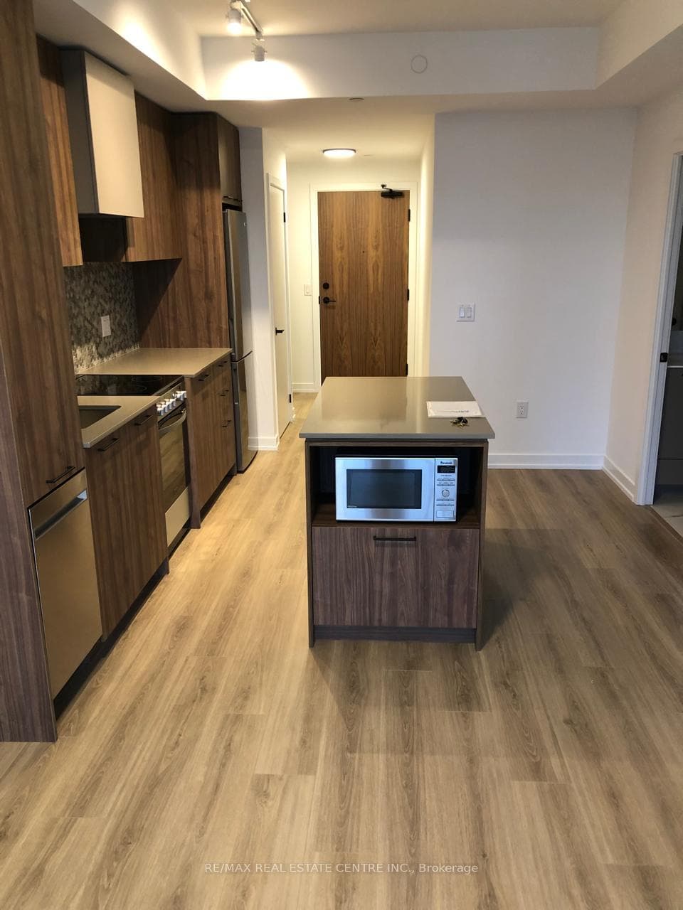 10 Lagerfeld Drive Unit 501 photo 10