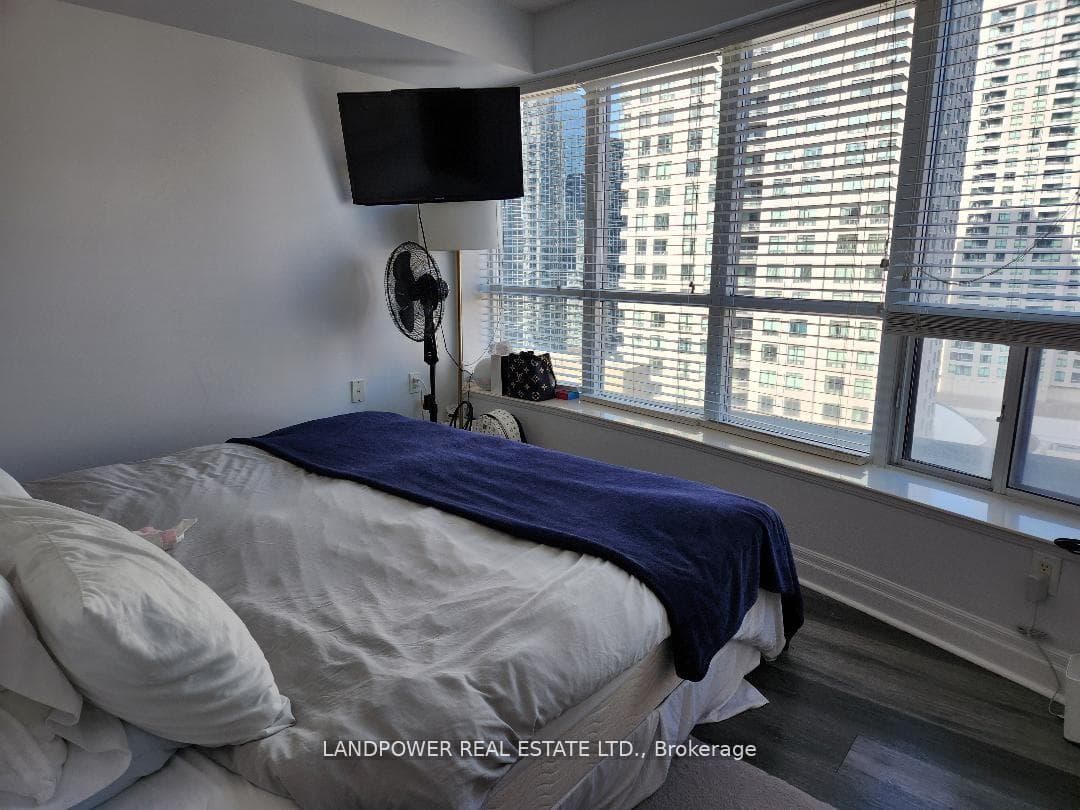 21 Hillcrest Avenue Unit 2201 photo 11