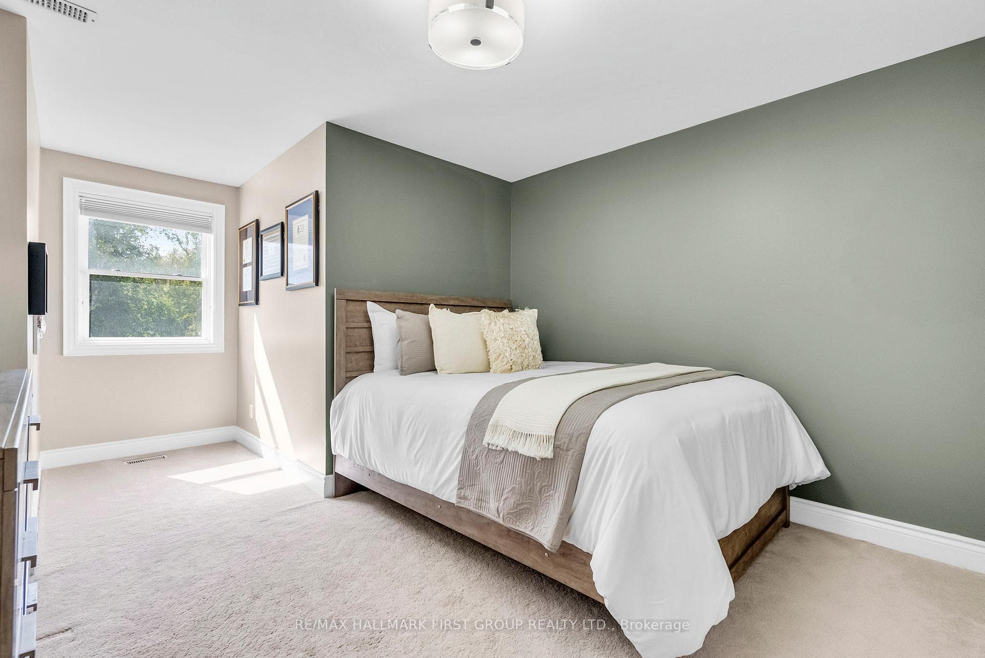 5 McNamara Court photo 26