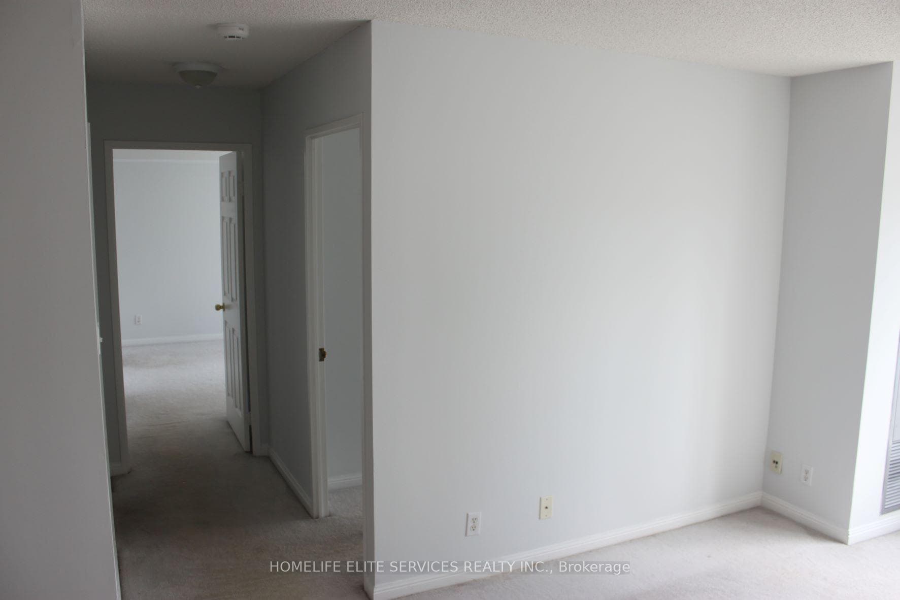 11 Lee Centre Drive Unit 1615 photo 10