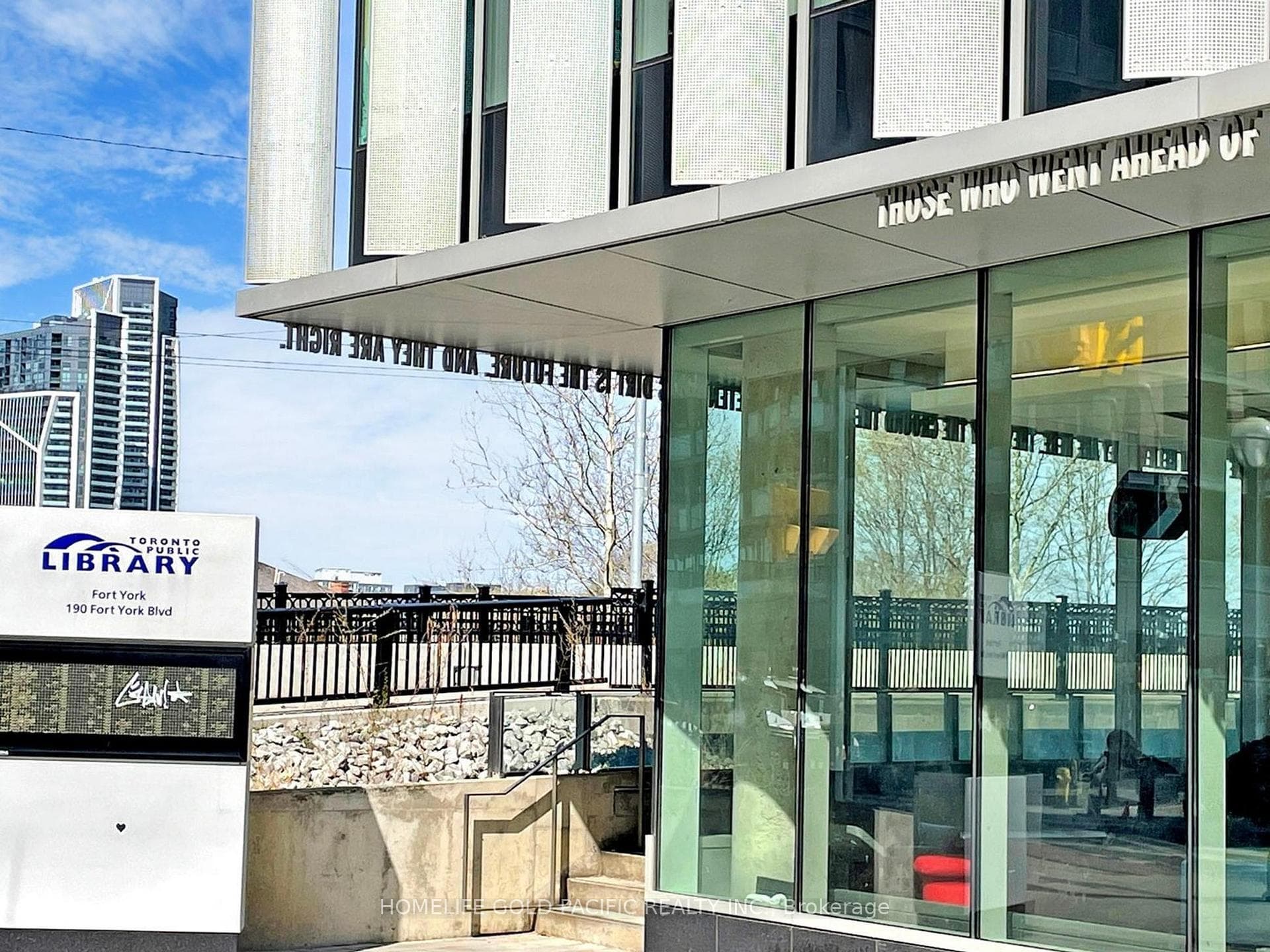 170 Fort York Boulevard Unit 2213 photo 46