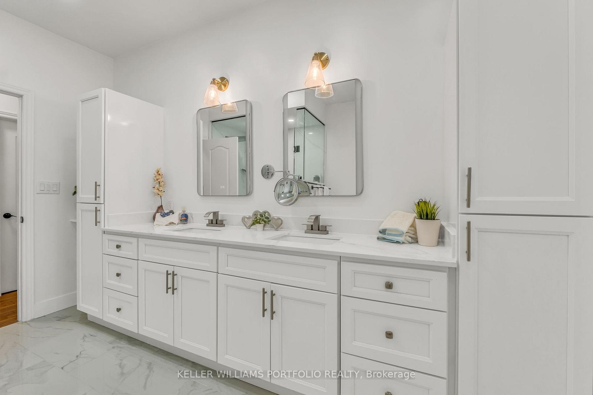Primary Ensuite