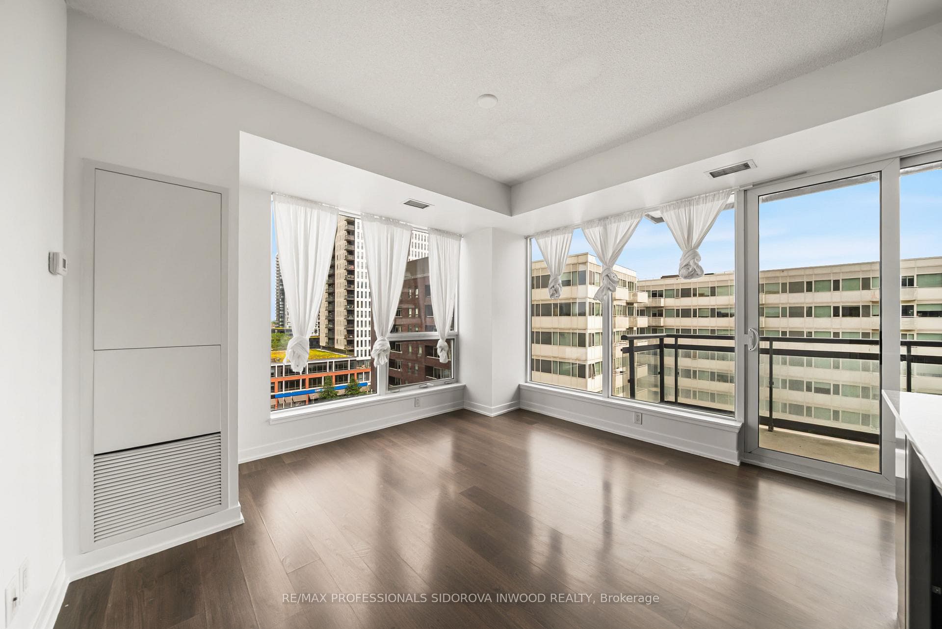 225 Sackville Street Unit 703 photo 18