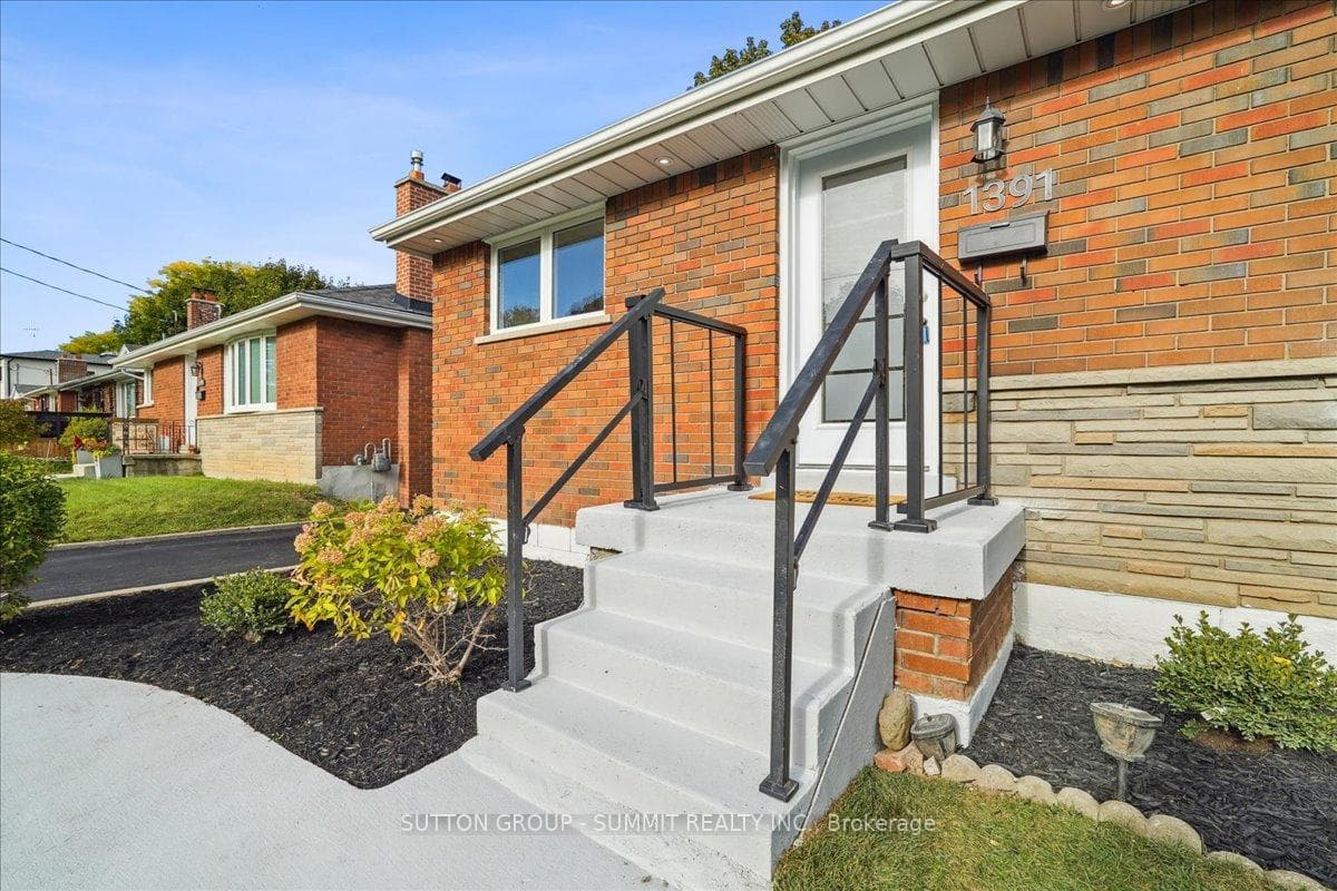 1391 Mountain Grove Avenue photo 33