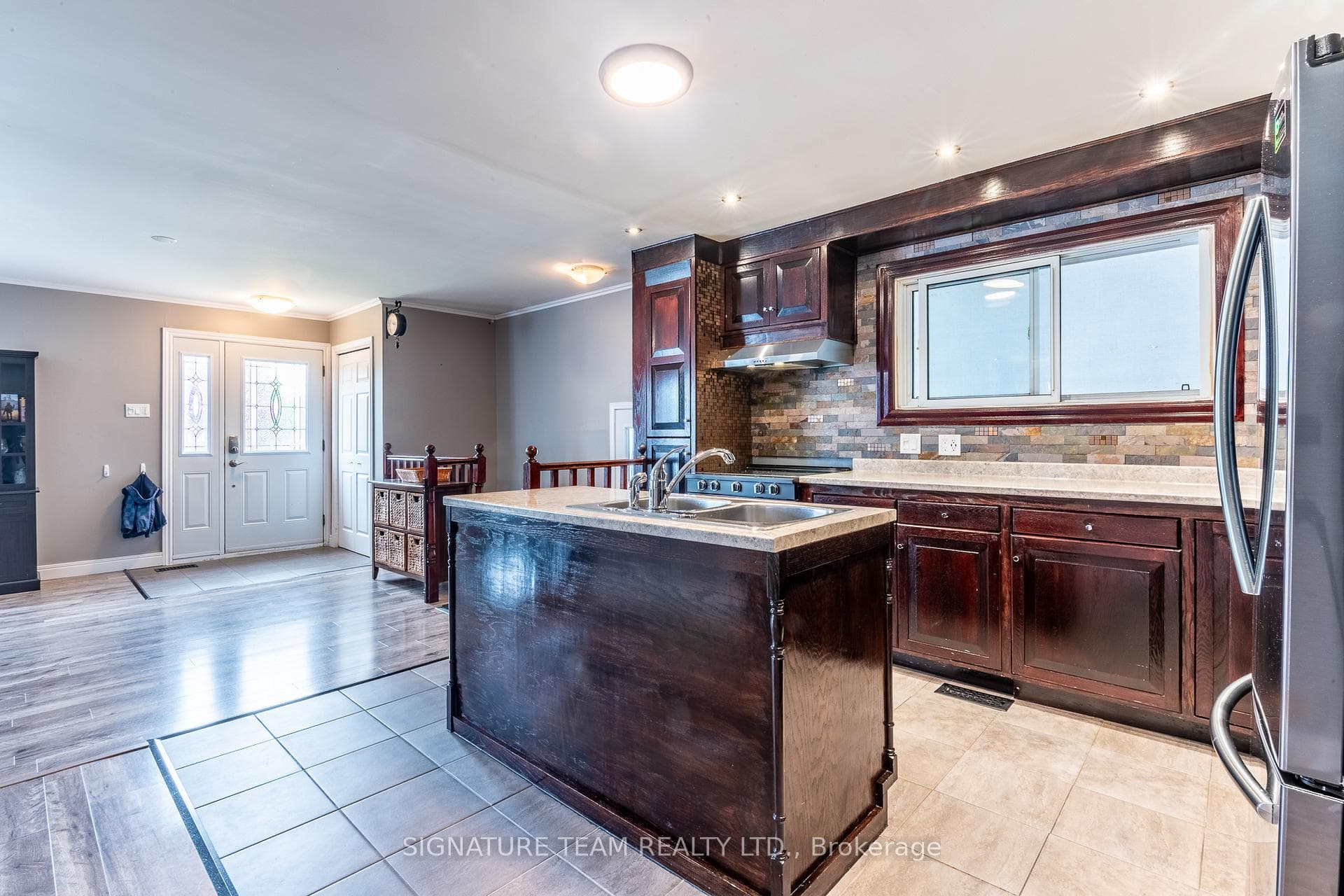 149 Town Line Road photo 7