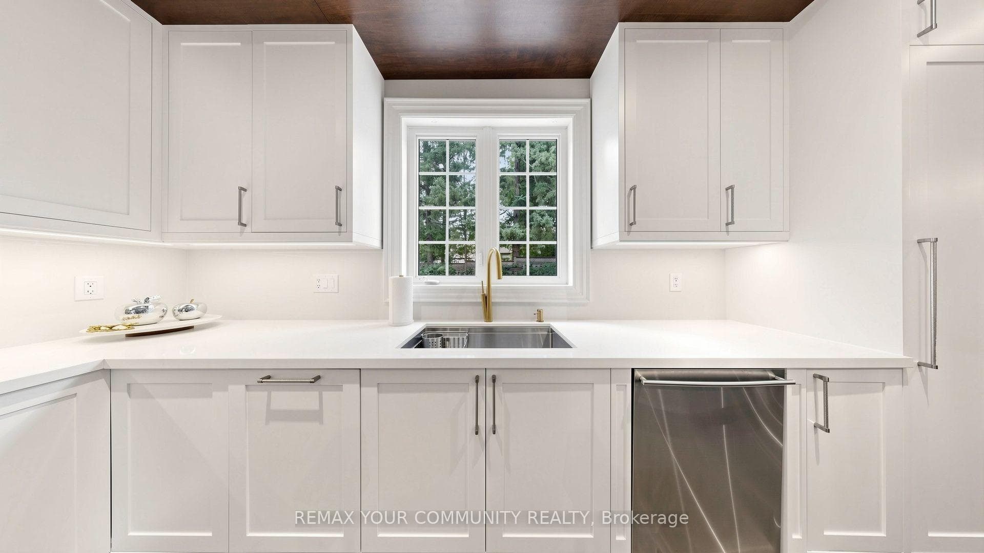 25 Guinevere Court photo 17