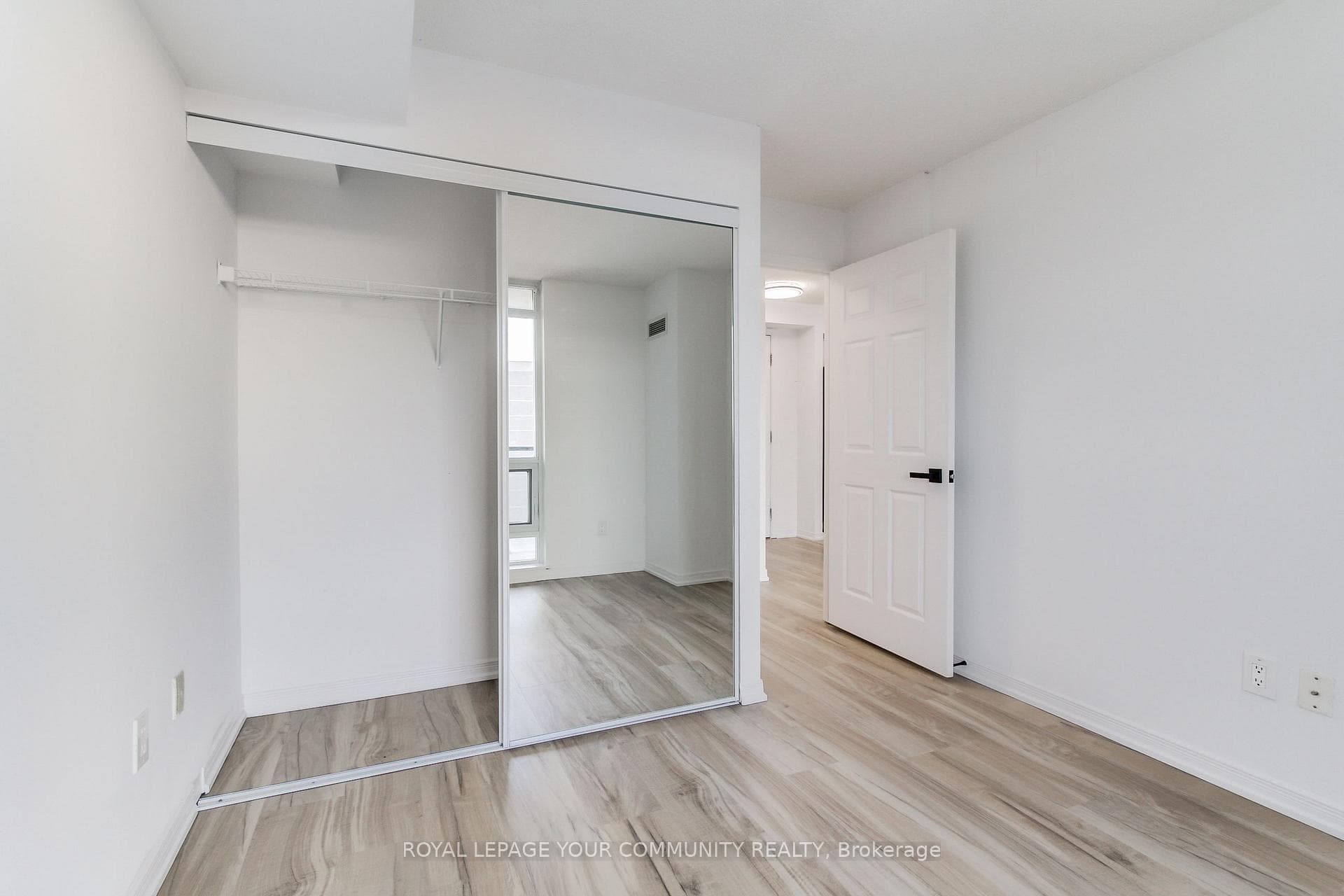 18 Valley Woods Road Unit 1010 photo 21