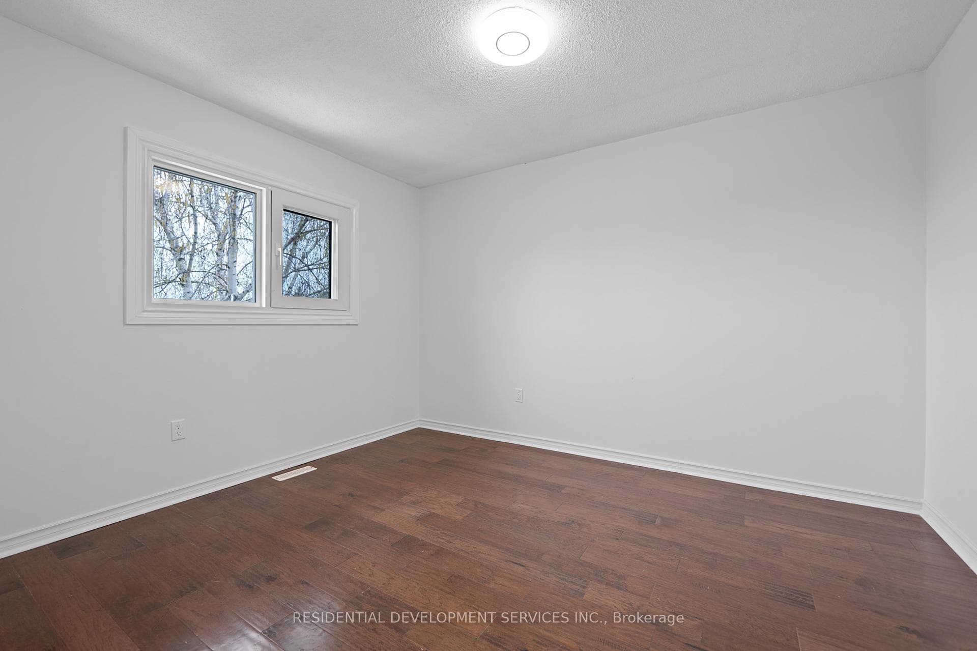 93 Rollo Drive photo 17