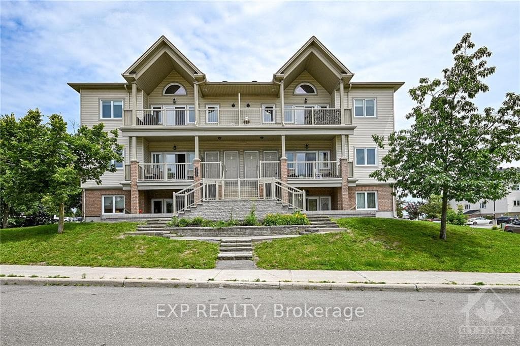 275 MEADOWLILLY Road Unit E photo 1