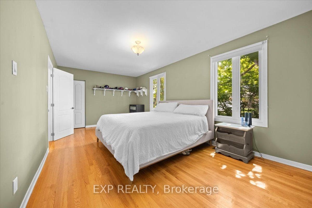 2697 Ulster Crescent photo 23