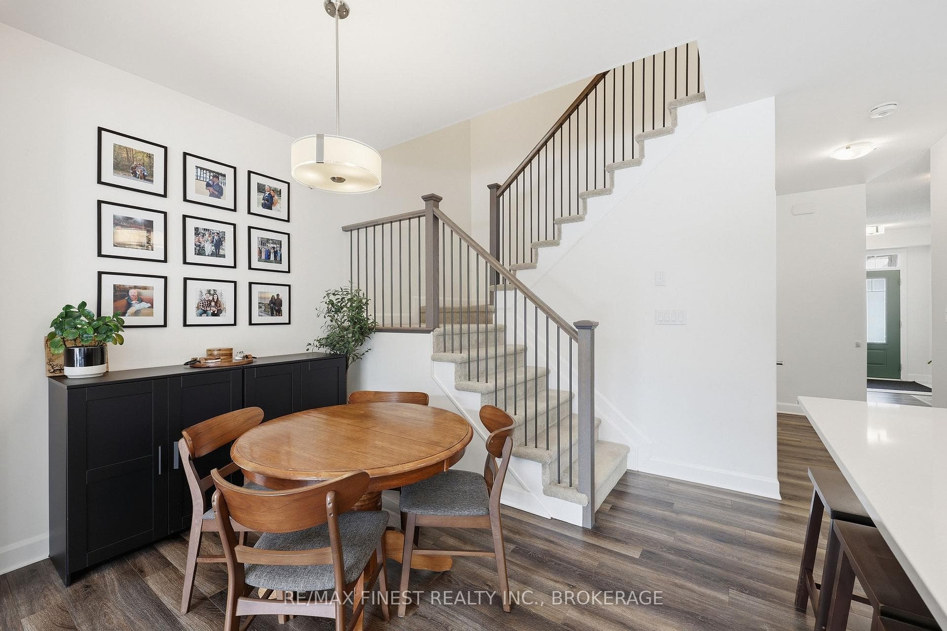 1646 TENLEY Drive photo 14
