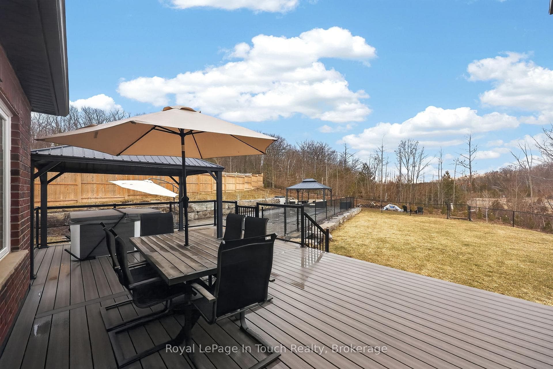 55 Hunter Avenue photo 22